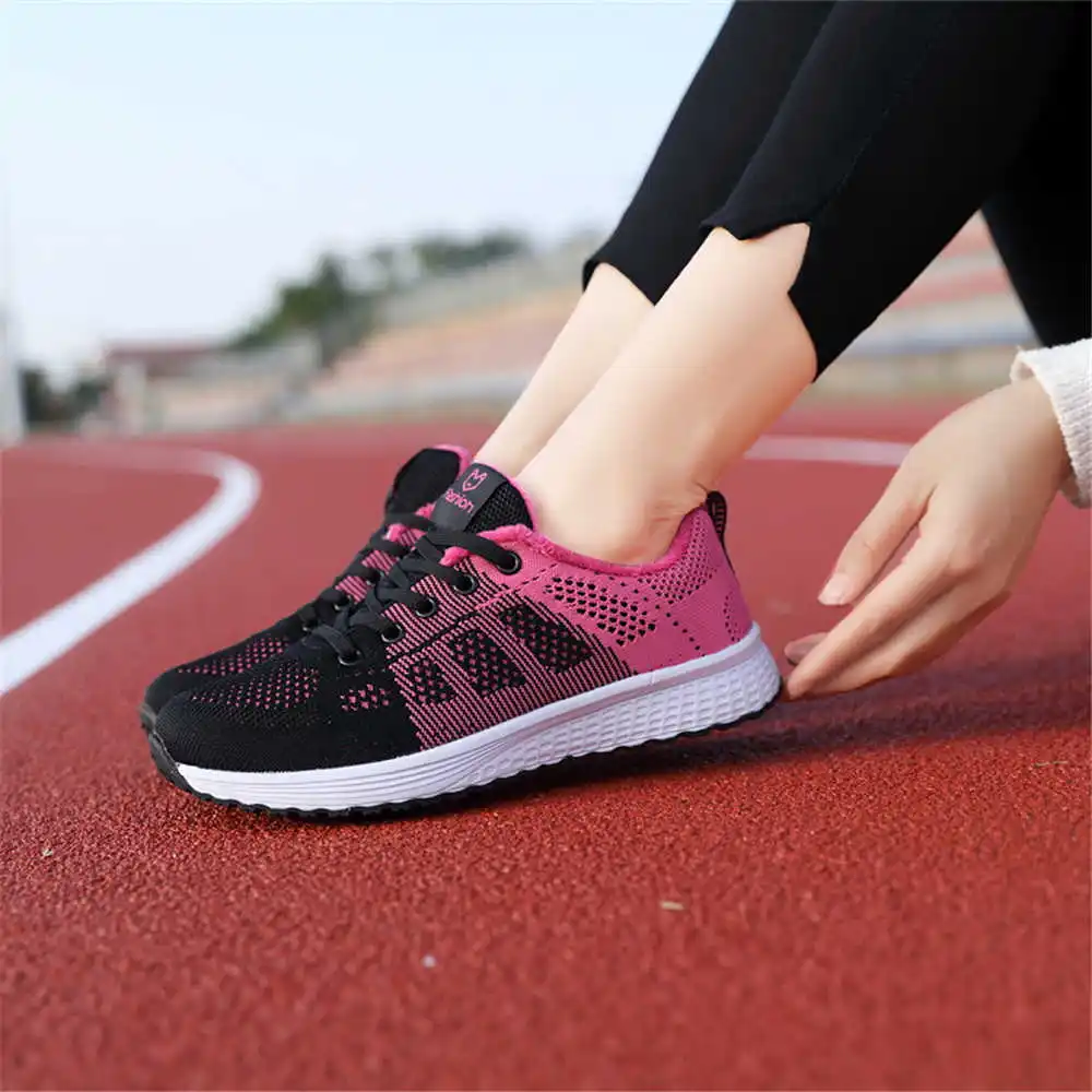 

Кроссовки женские спортивные, сетка 41, белые, размер 42, красные, модные, ретро, для школы, тенниса