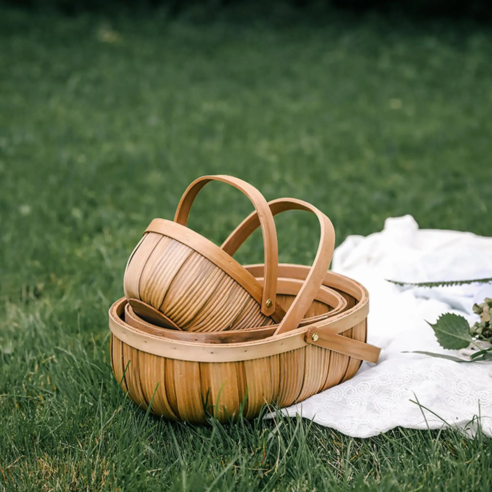 Wood Chip Picnic Basket with Handle Wicker Woven Farmhouse Decor Garden Basket for Bath Toy Kids Toys Sturdy Multifunctional view 5