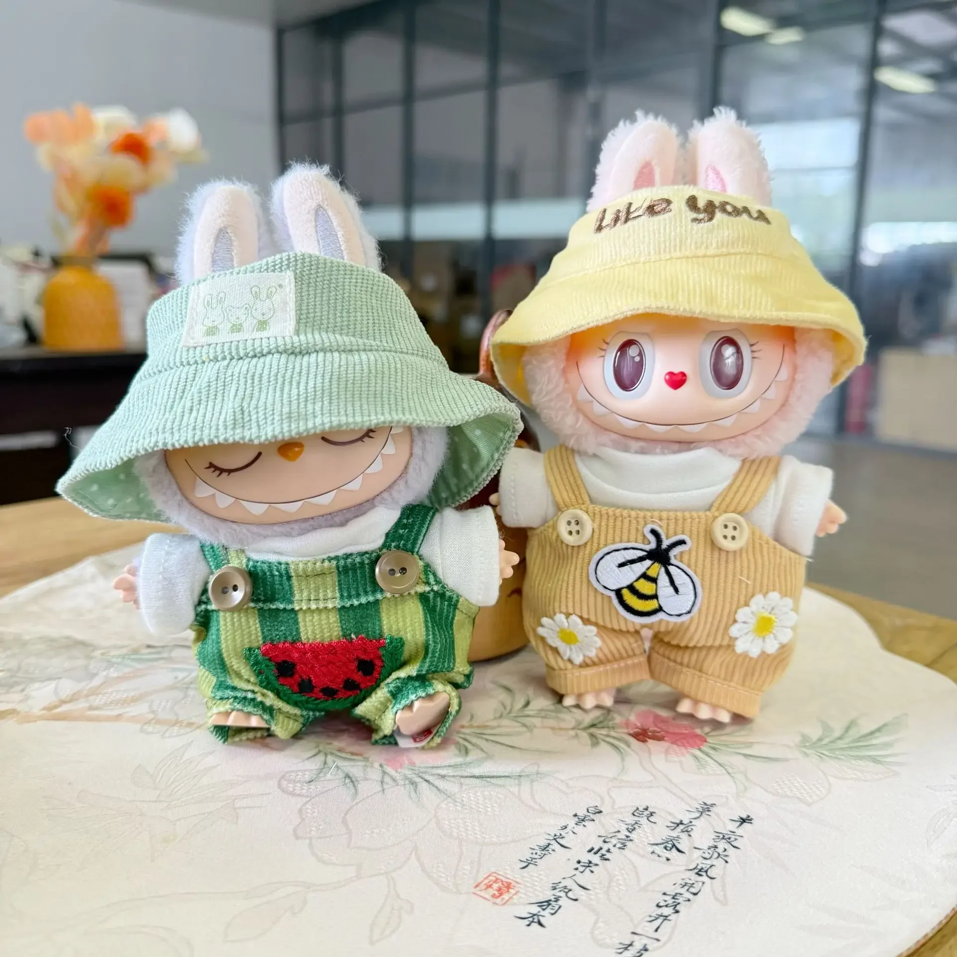 

Popular Mini Plush Toy Clothes Fresh Green Watermelon Workwear with Hat and Kettle Suitable for Daily Wear Clothing for Labubu