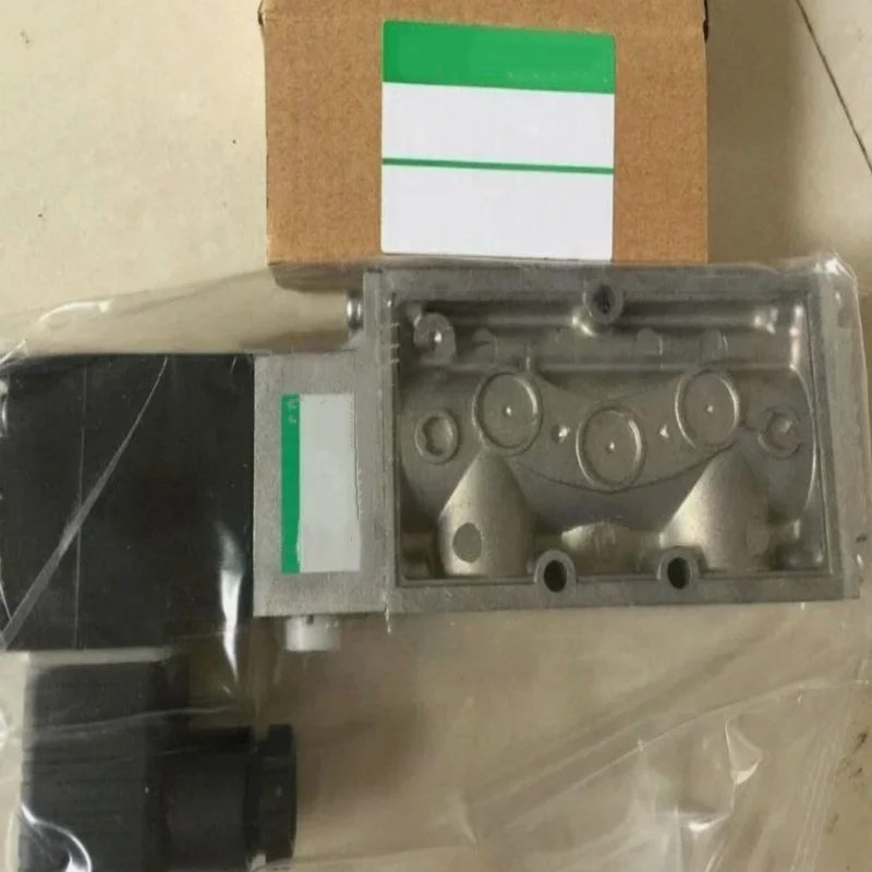 Brand New Original Pilot-Operated Five-Way Valve 4F310E-10-TP-AC220V-CN/Z  4F310-10-AC220V   4F310-10-DC24V  4F310-10-AC220V