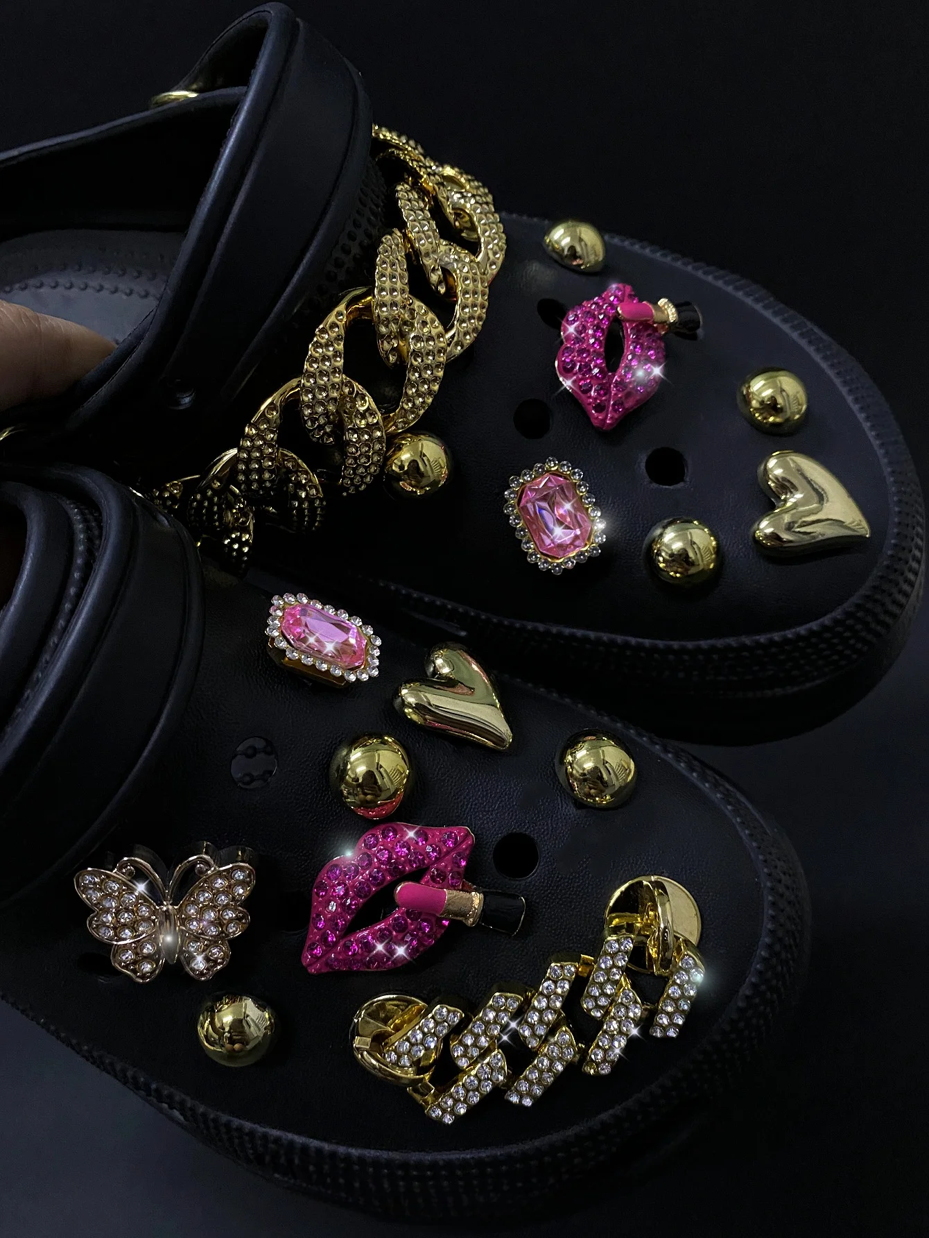 

16pcs Detachable Hole Shoes Accessories: Metal Rhinestone Lips And Lipstick, ABS Flower Shoe Decorations, Suitable For Sandals A