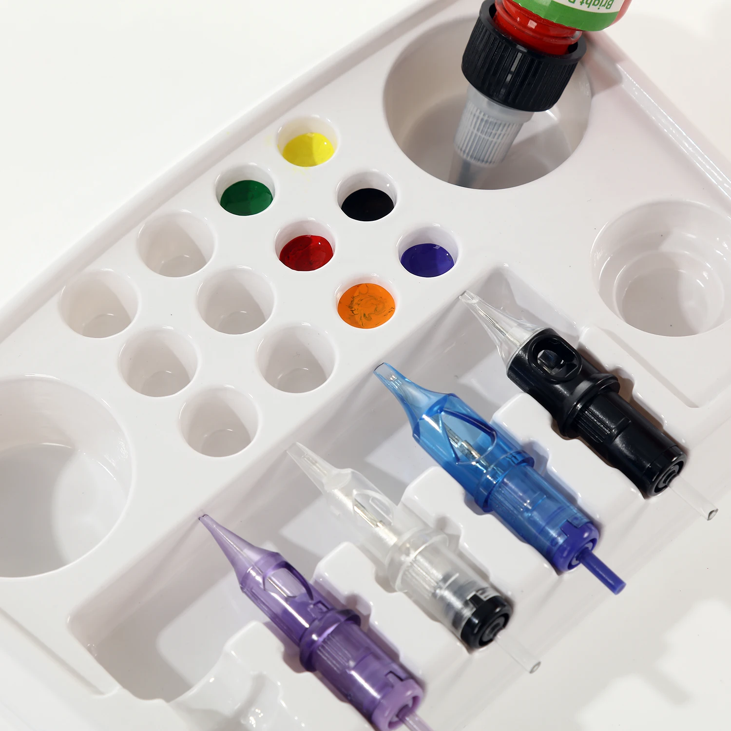 12pcs Disposable Tattoo Ink Tray Cartridge Needles Holder Portable Plastic Cup Stand Tattoo Supplies Suitable for Body Artists