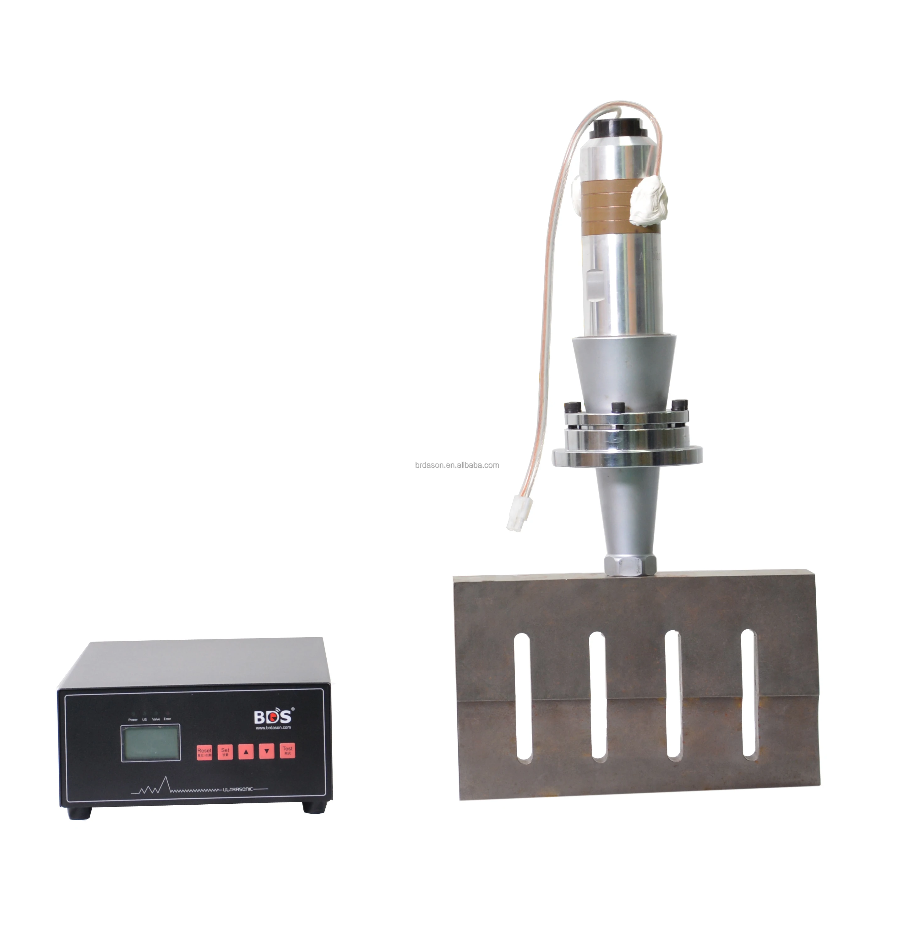 15KHz 2600W 3200W Ultrasonic Plastic Welding System with Horn