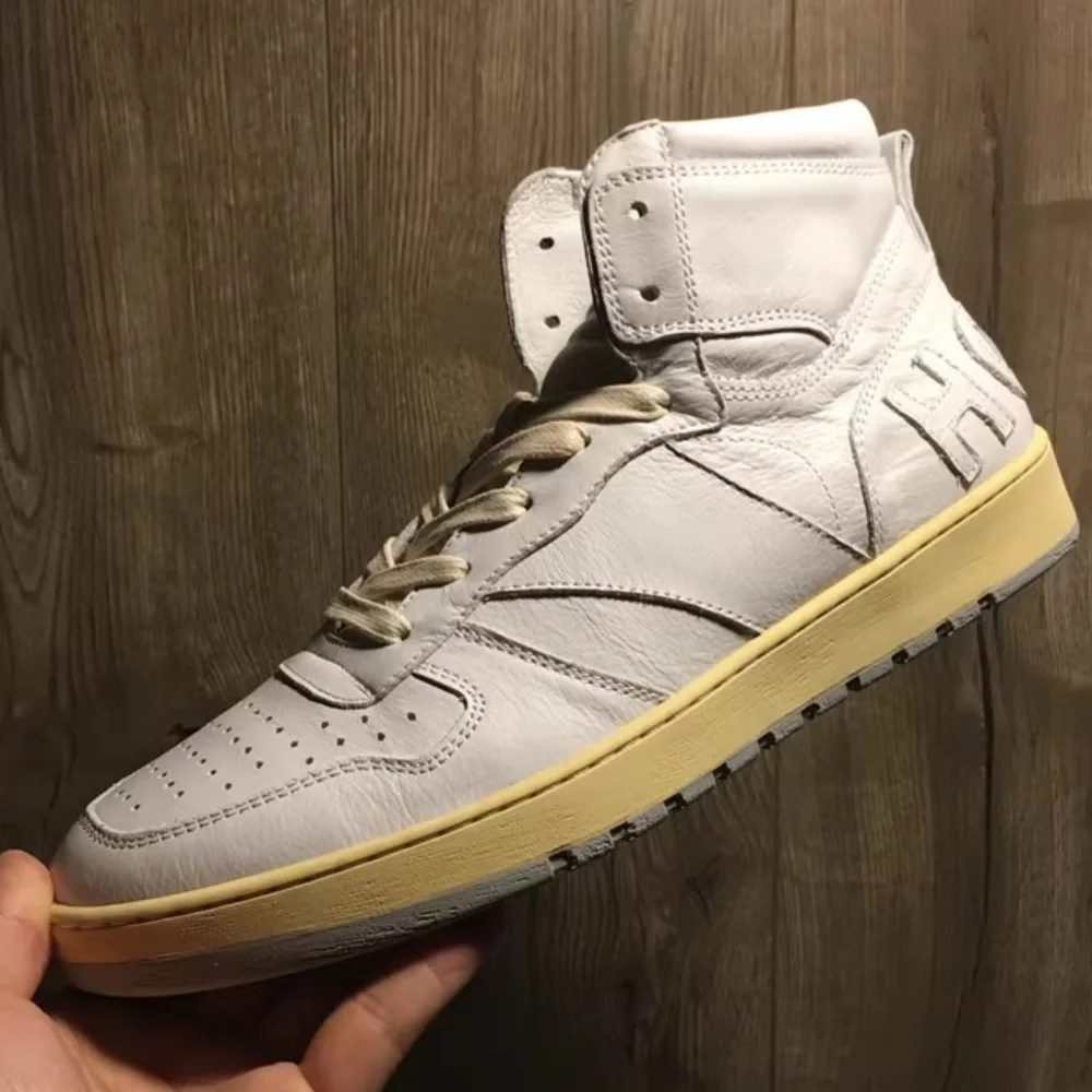 

QHCCID Artistic Men's High Top Boots Simple White Sneakers Trendy Retro Cowhide Vintage Casual Shoes for Autumn Winter