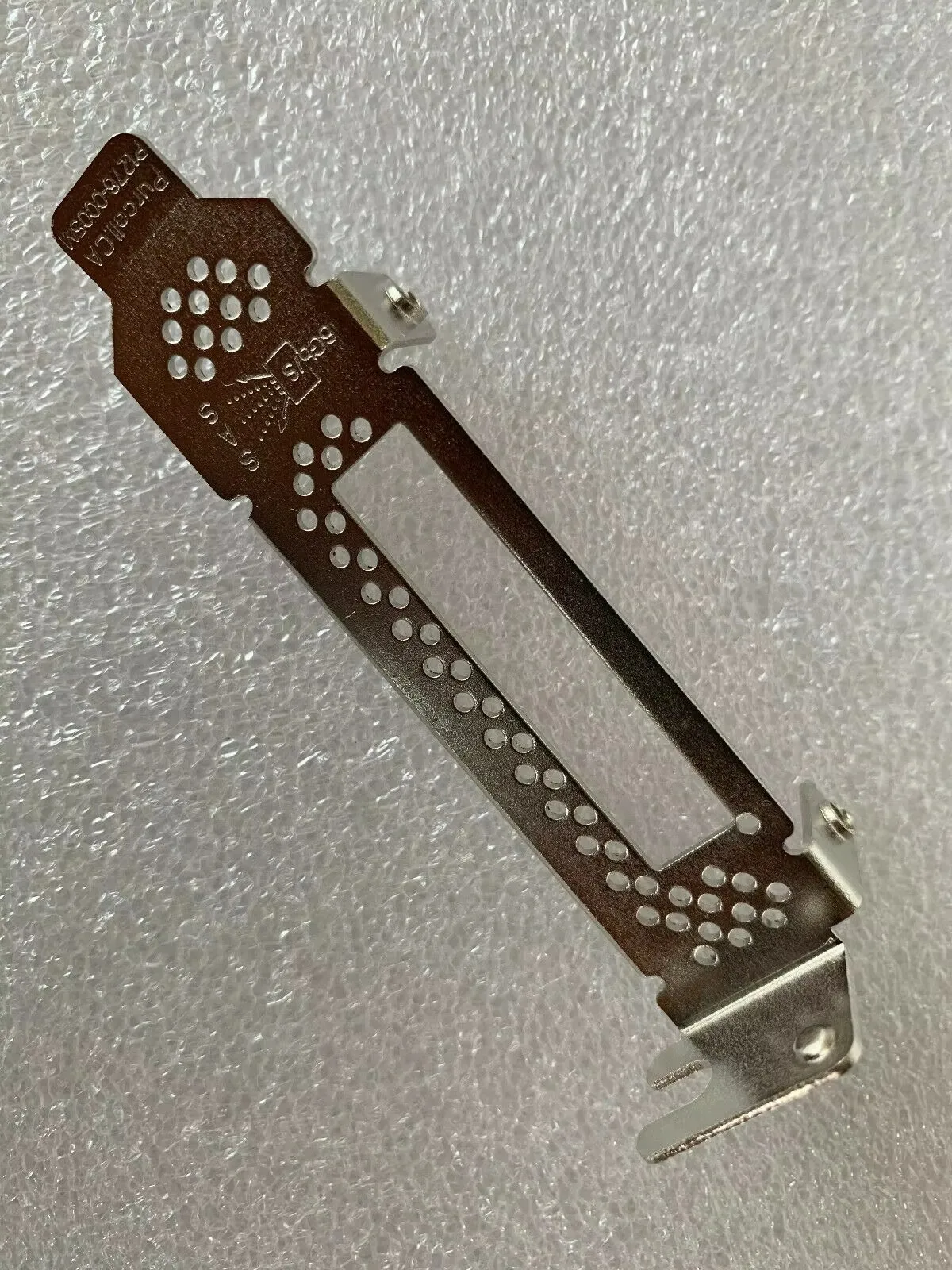 

Low Profile Bracket for 9280-8E, 9200-8E, 9286CV-8E, Ext SFF-8088