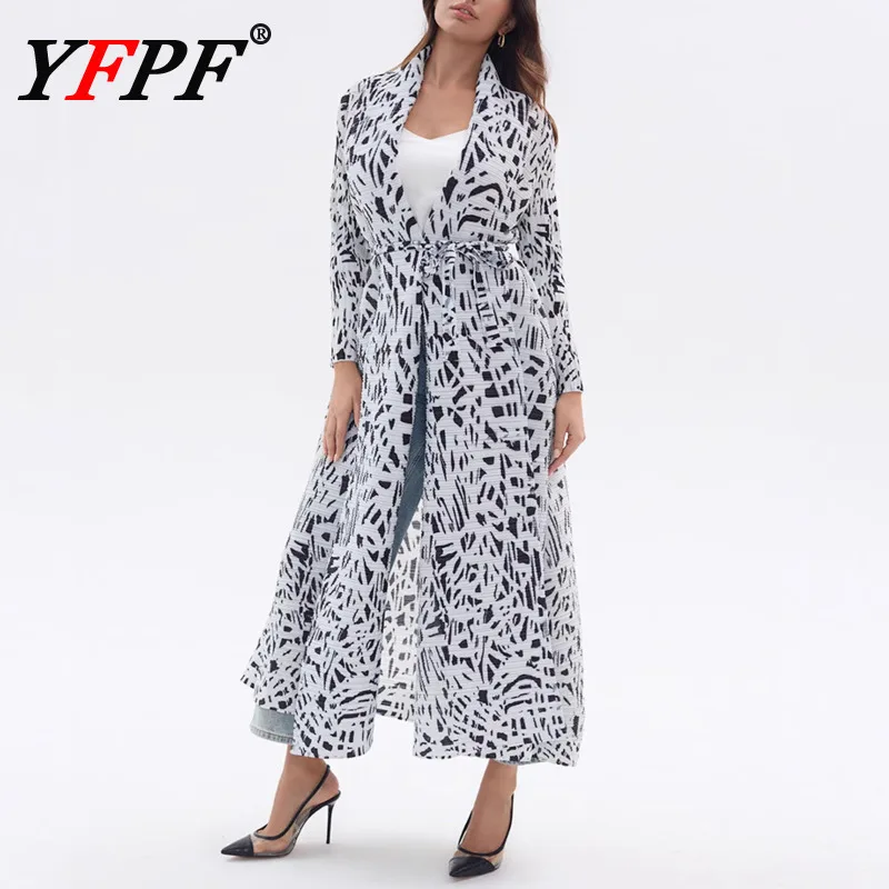 

YFPF белая длинная куртка с леопардовым принтом, женская плиссированная куртка Miyake со свободным поясом, элегантное пальто со сборкой на талии, контрастный цвет, одежда 2025 г.