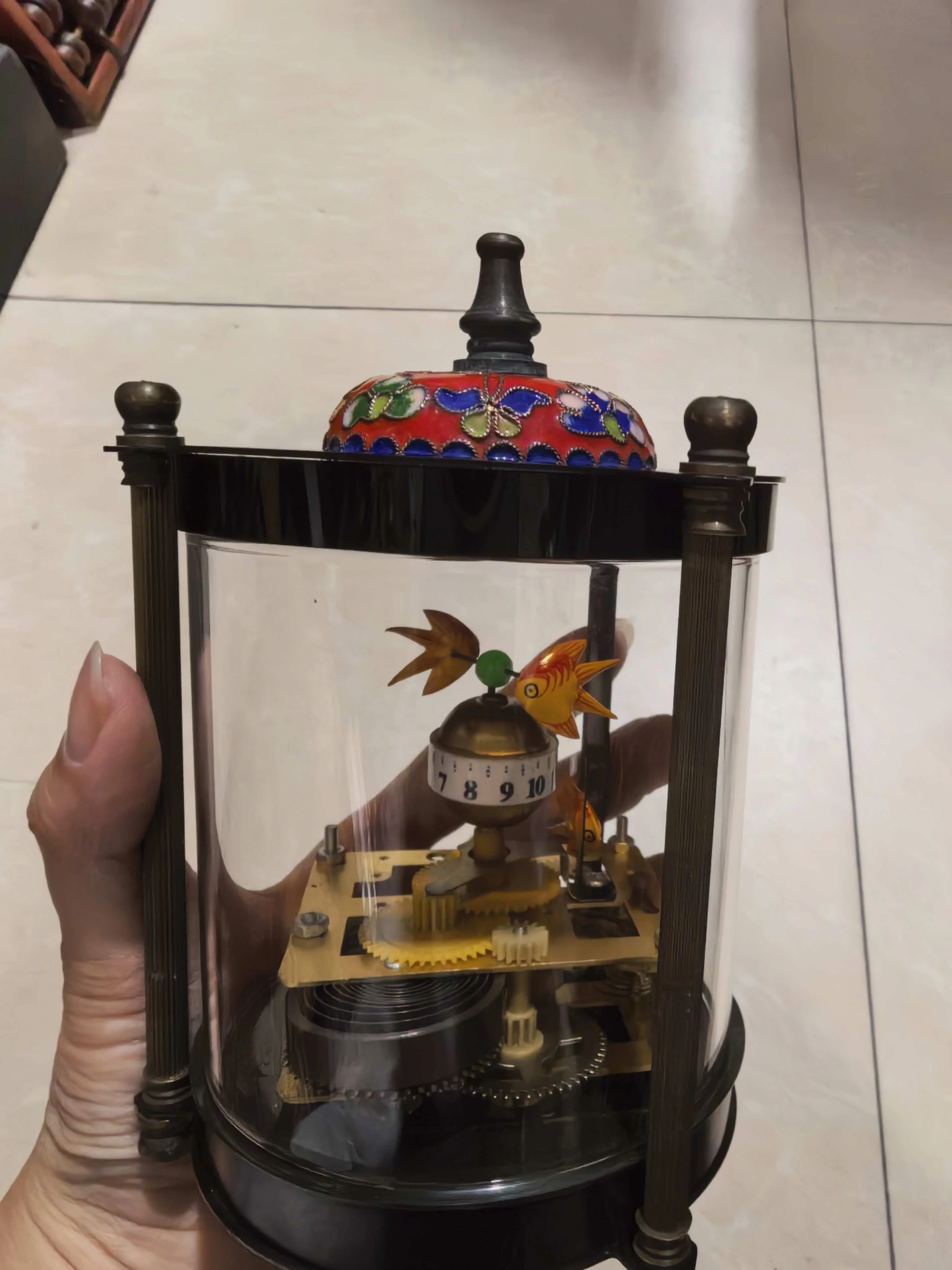 Elaborate Chinese collection home decorative copper Fish tank old Cloisonne mechanical clock (cloisonne's color random)