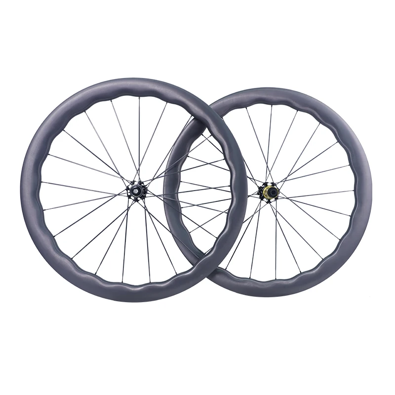 700c Ekonomik R28 Karbon Tekerlekler, klasik clincher karbon fiber jant, güvenilir jant frenli yol bisikleti yedek parçaları