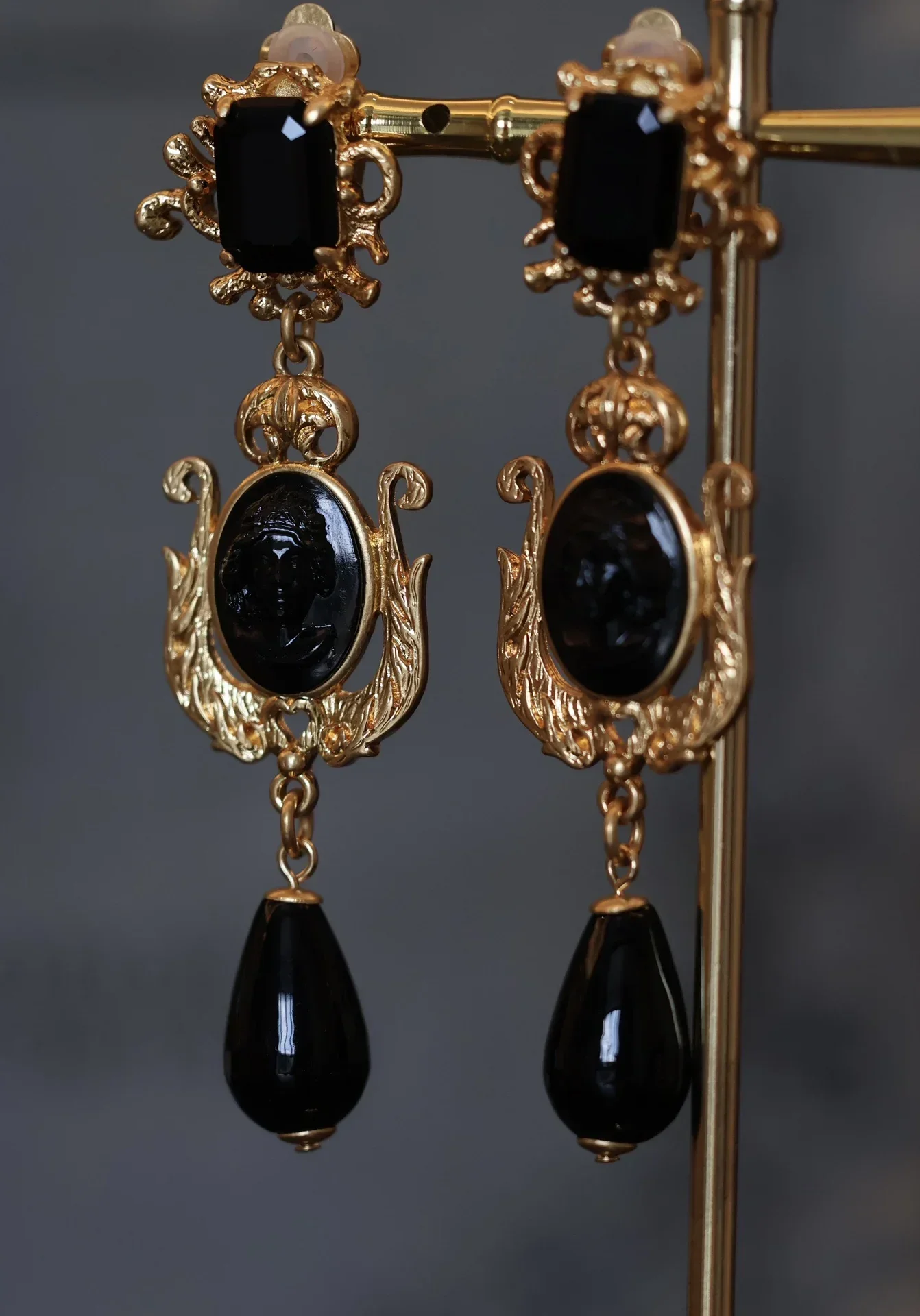 

Medieval French vintage Prince like black agate sweep shoulder clip earrings