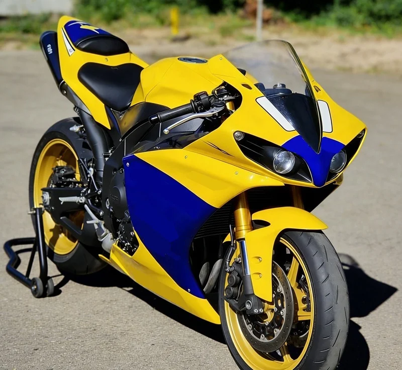 Suitable for Yamaha YZF R1 motorcycles from 2007 to 2008. The fairing accessories come in multiple colors and can be customized