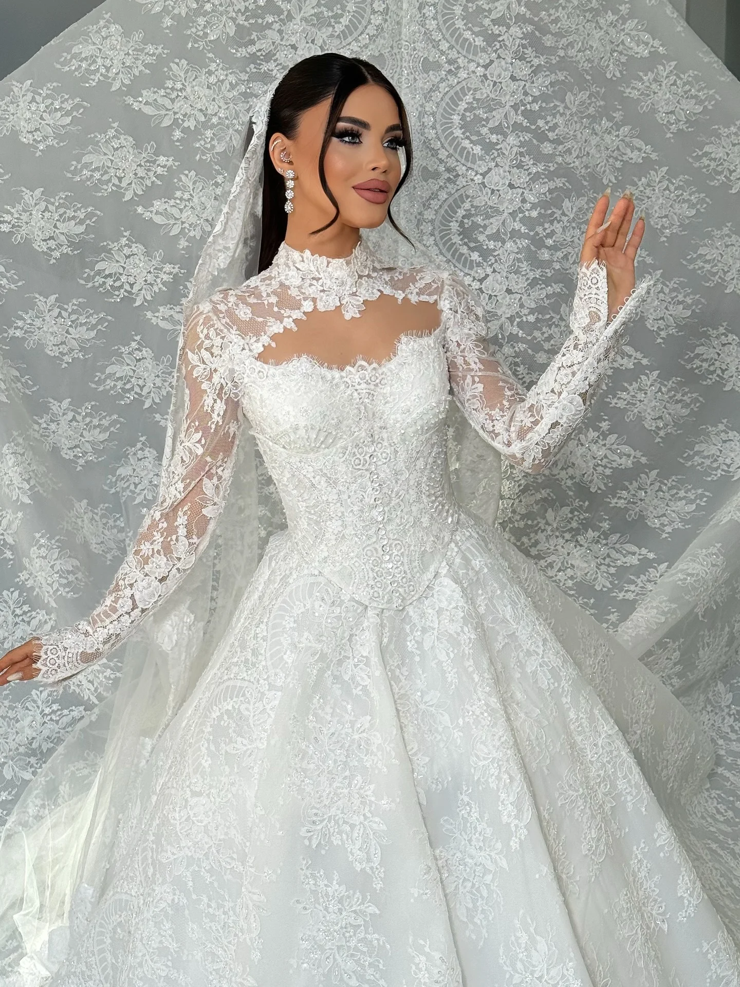Customized High Collar Phantom Lace Long Sleeve Ball Dress Elegant A-line Dress Church Train Retro Princess Bride Dress image 3