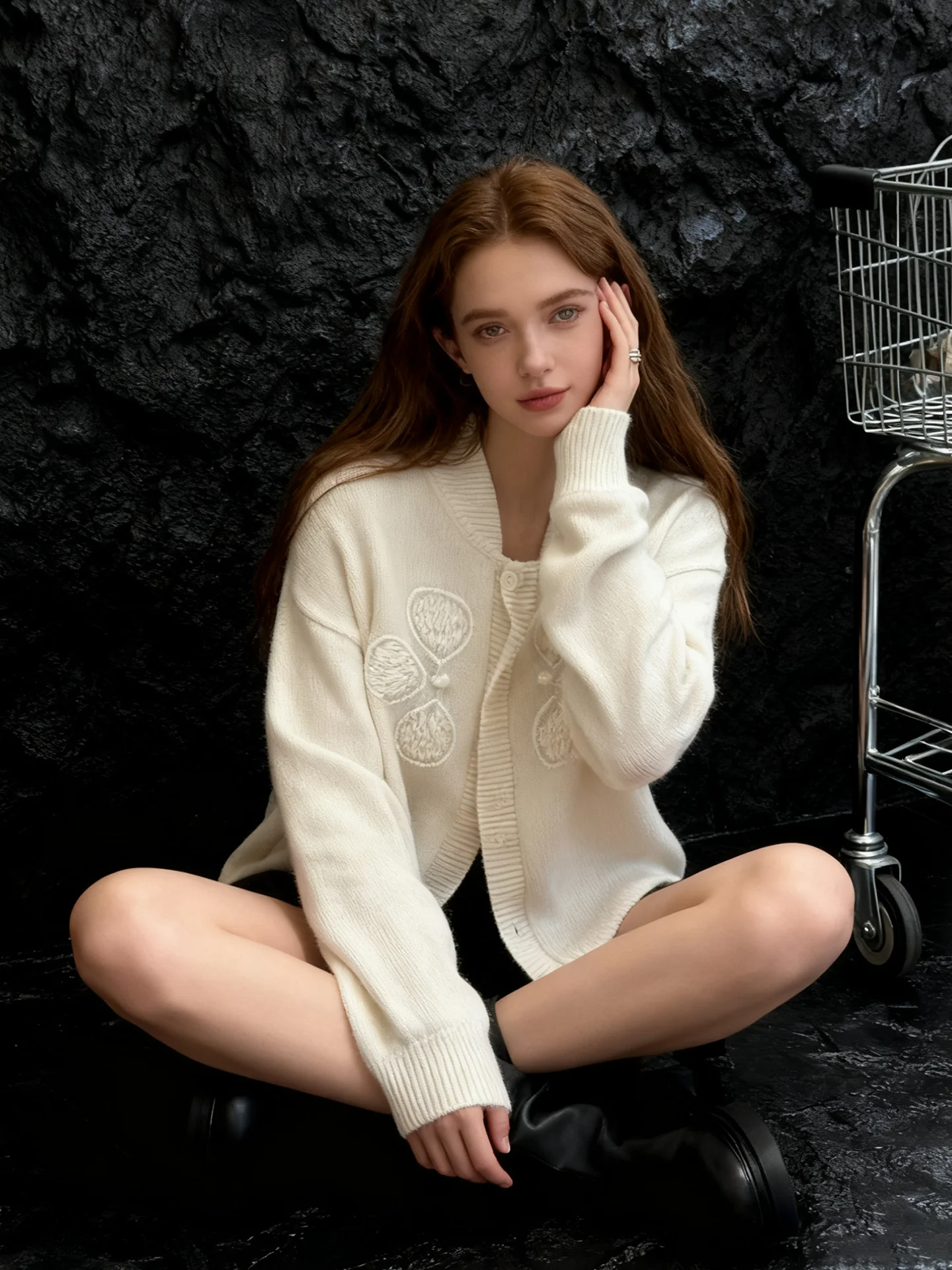 

HUAAPPUW Pure Color Knitted Woolen Cardigan Baseball Collar Embroidered Women's Casual Loose Fit Warm Sweater for Autumn Winter