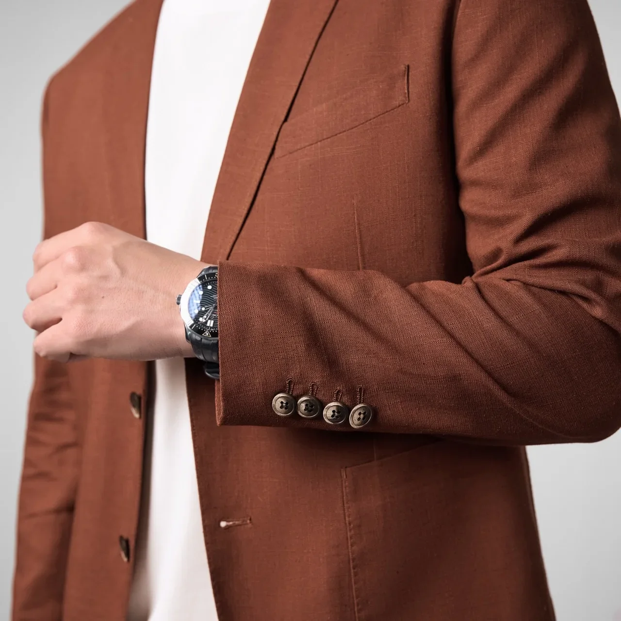 Herren Leinen Blazer Leichte Sommerjacke Unstrukturiert Smart Casual Atmungsaktiv Kühlend Lyocell Resort Stil Stiller Luxus Eleganter Mantel Sonnenschutz Urlaub Strand Viskose Mischung Oberbekleidung Büro Reise Freizei – Detail 3