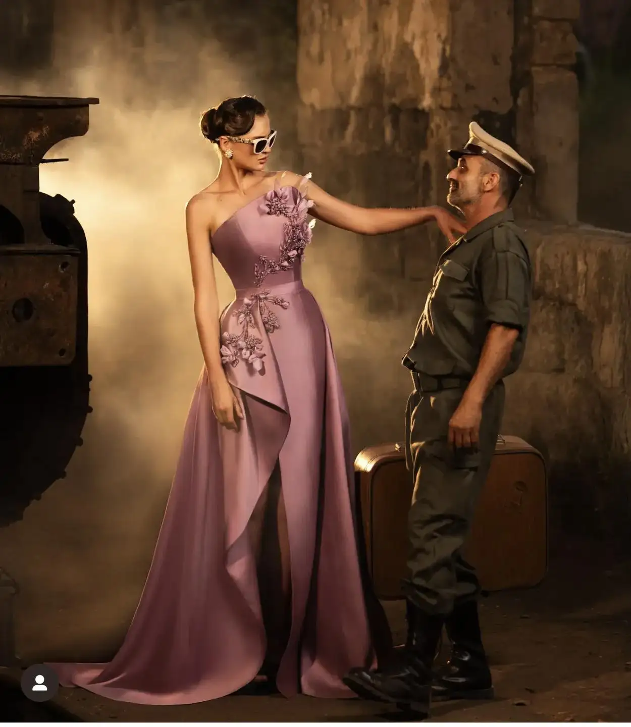 Customized Satin Prom Dresses for Special Occasions Strapless Side Slit Flower Woman Evening Party Gowns