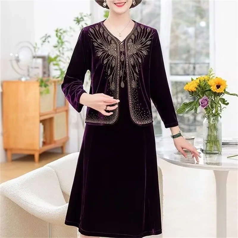 Heavy Industry Diamond Two-Piece Dress Wedding Dresses Autumn/Winter 2022 Golden Velvet Mother's Dress+Jacket Set Elegant Wine R