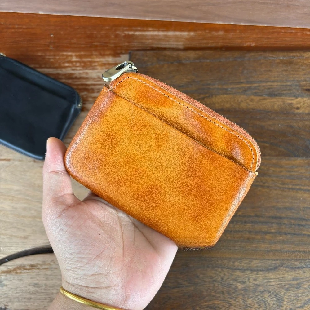 

Vegetable-tanned leather minimalist coin purse and document holder, portable card holder for bank cards,vintage small wallet