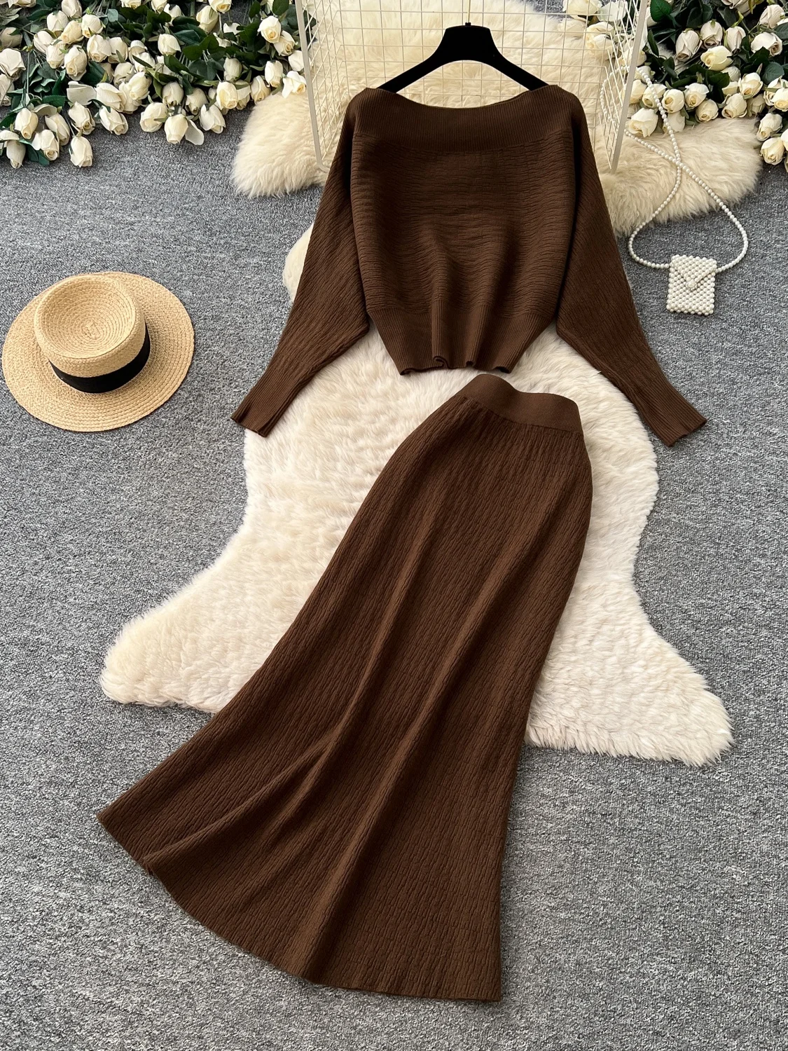 Elegant Knitted Set Women's High Waist Long Sleeve Commute Suitable Autumn Fashion Top And Skirt Two-Piece Ensemble