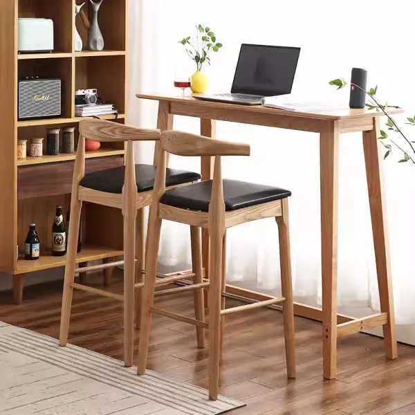 เก้าอี้บาร์ไม้เนื้อแข็งสไตล์นอร์ดิก พนักพิงรูปทรงแตร เก้าอี้บาร์เรียบง่ายสำหรับใช้ในบ้าน