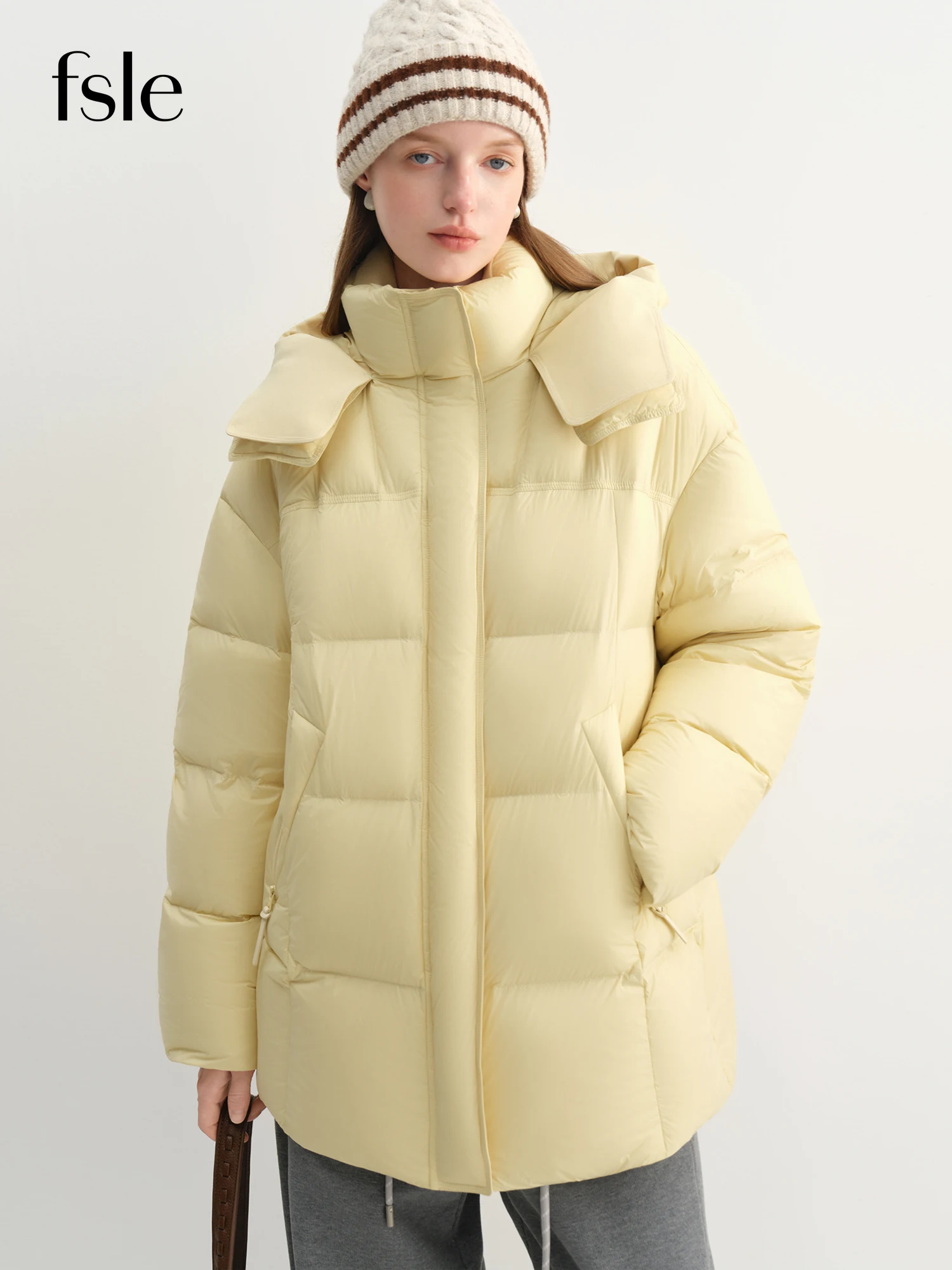 

FSLE Winter 2025 Women's Oversized Puffer Jacket - Short Hooded Down Coat 90% White Duck Down Fill for Casual Comfort and Warmth