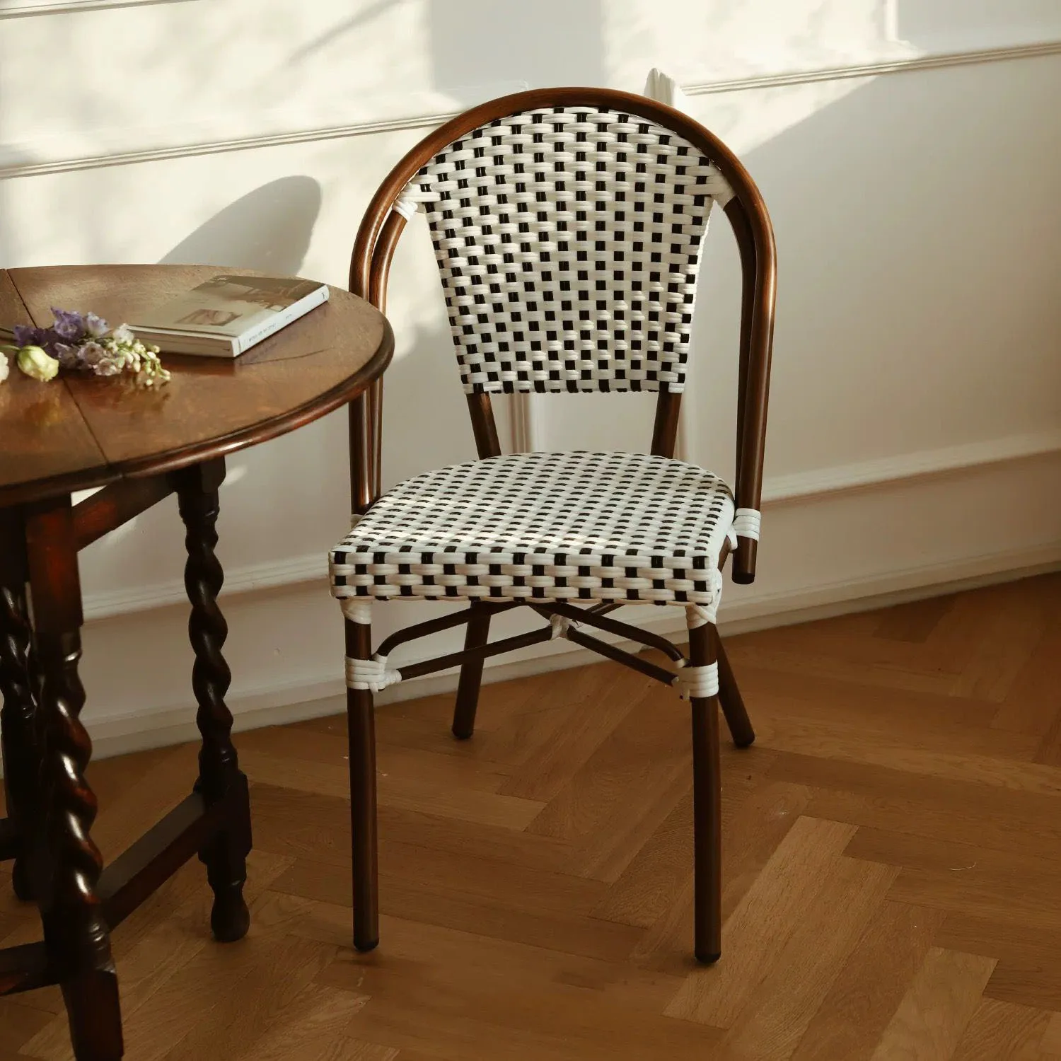 Outdoor leisure chairs rattan chairs Nordic living room chairs dining chairs furniture balcony leisure chairs coffee shop chairs