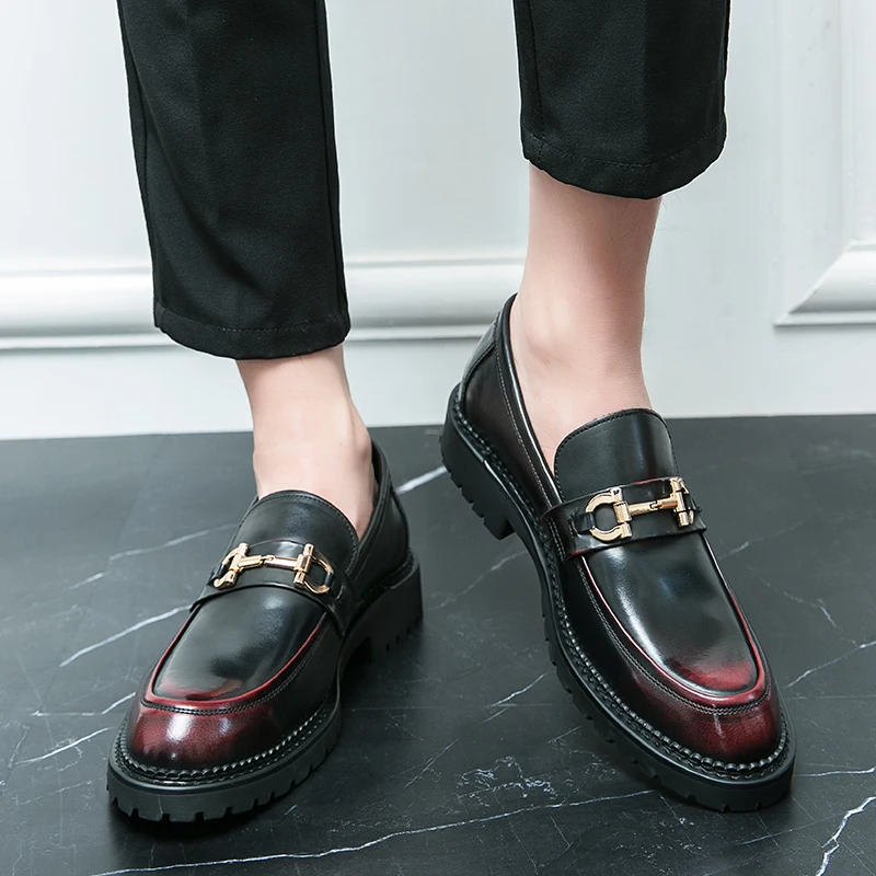 

Pointed leather shoes for men Korean version of the trend of a pair of shoes to wipe leather nightclub hairstylist men's shoes