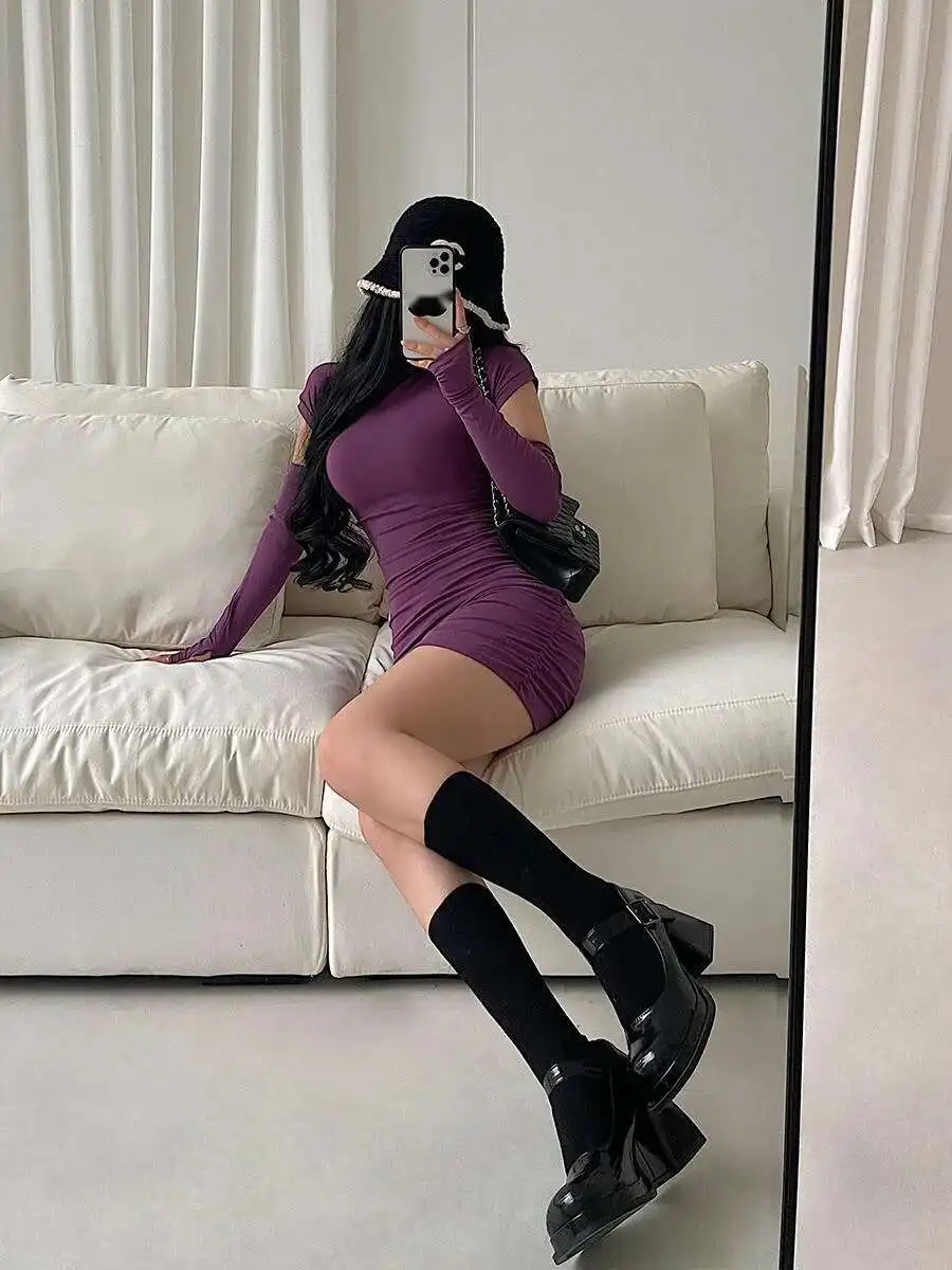 WOMENGAGA เซ็กซี่สูงคอกระชับแขน Slim จีบด้านล่าง T เสื้อมินิ Slim สะโพกสั้นเซ็กซี่ผู้หญิงเสื้อ 2023 ใหม่ 05NS