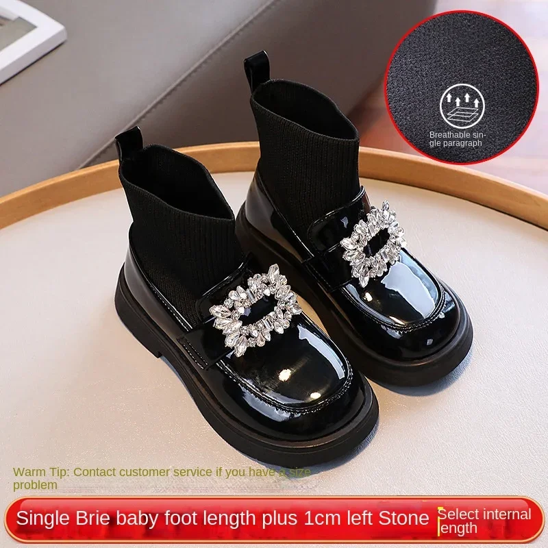 Stivaletti per bambini decorazione di cristallo ragazze carino moda filo per cucire fondo spesso suola morbida punta tonda scarpe in pelle verniciata