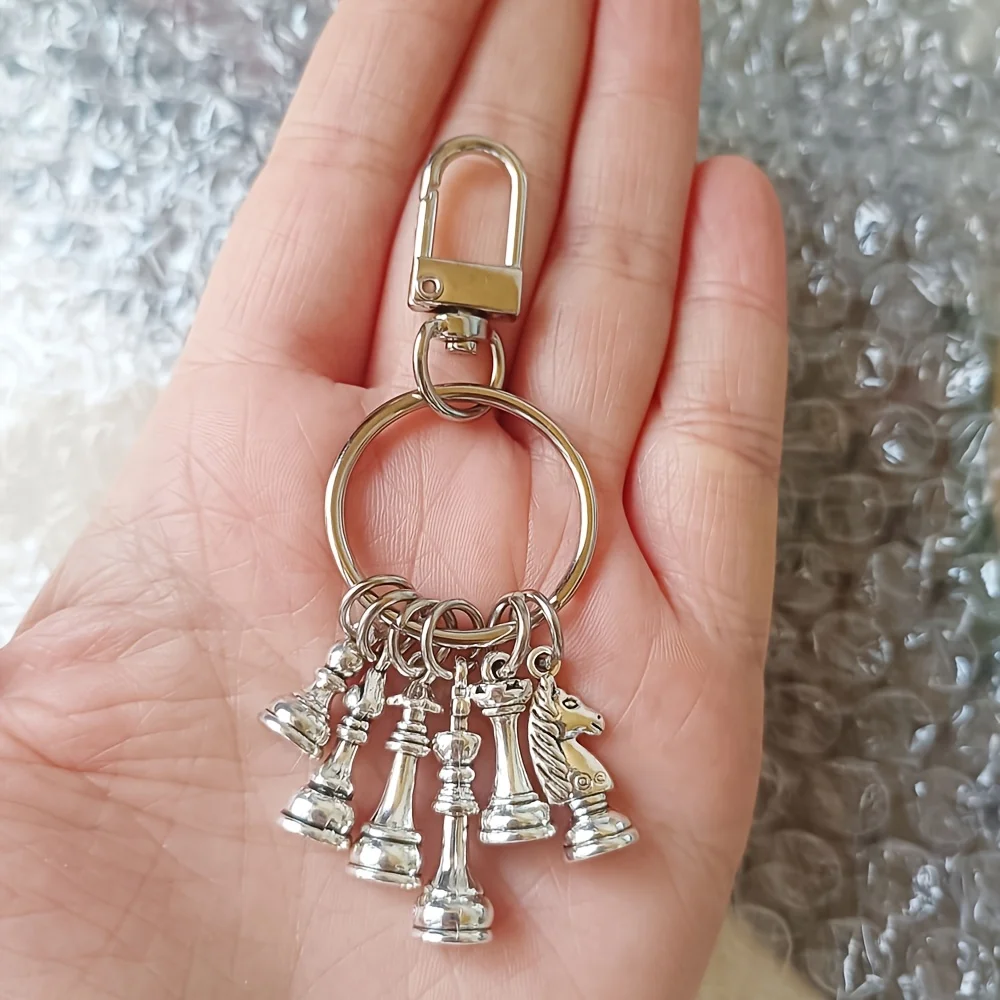1pc Chess Piece Keychain - Knight Token Suitable for Chess Lovers, Knight Piece Accessory, Gift for Chess Players  Enthusiasts