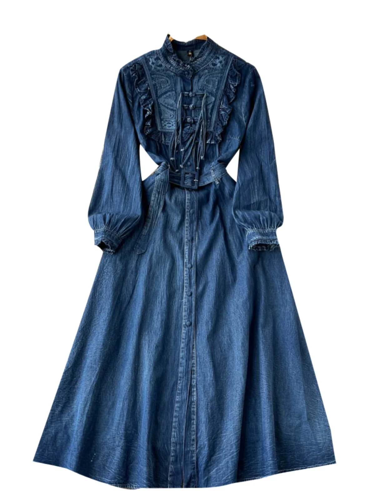 กระโปรงยีนส์ทรงเอลายปักสไตล์ชาติพันธุ์สำหรับผู้หญิงปี 2024 ดีไซน์ย้อนยุค ทรงเอ ความยาวปานกลาง ช่วงเอวเข้ารูป งานปักแน่นหนา