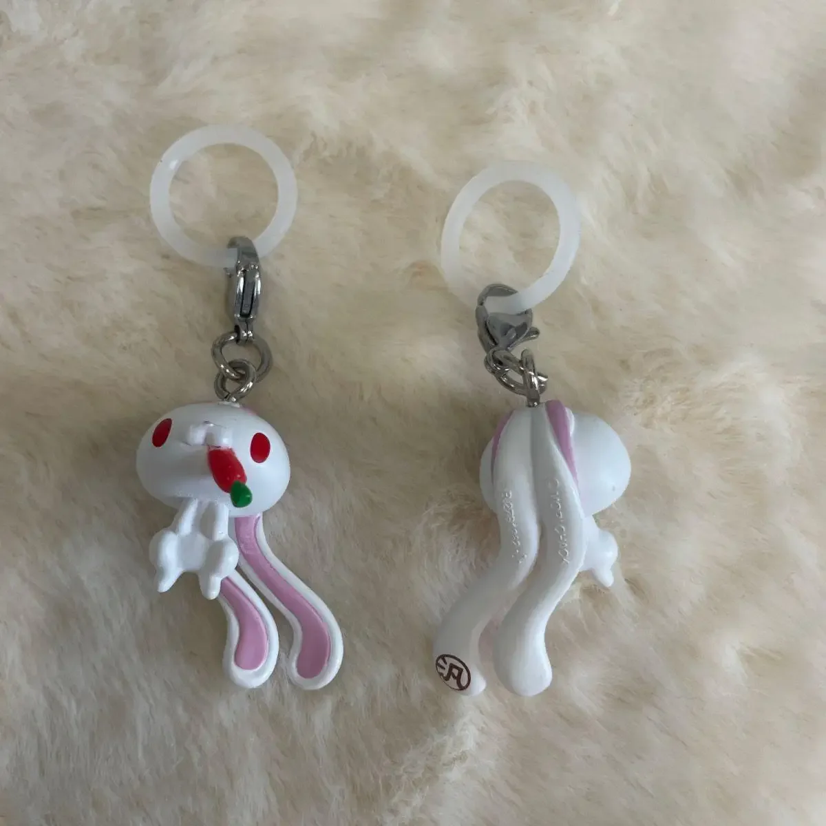 Gloomy Bear Handy-Anhänger aus Legierung, niedlicher Blut-Stil-Anhänger, Rucksack-Taschen-Deko für Harajuku Anime Sammlerstück Geschenk – Detail 8