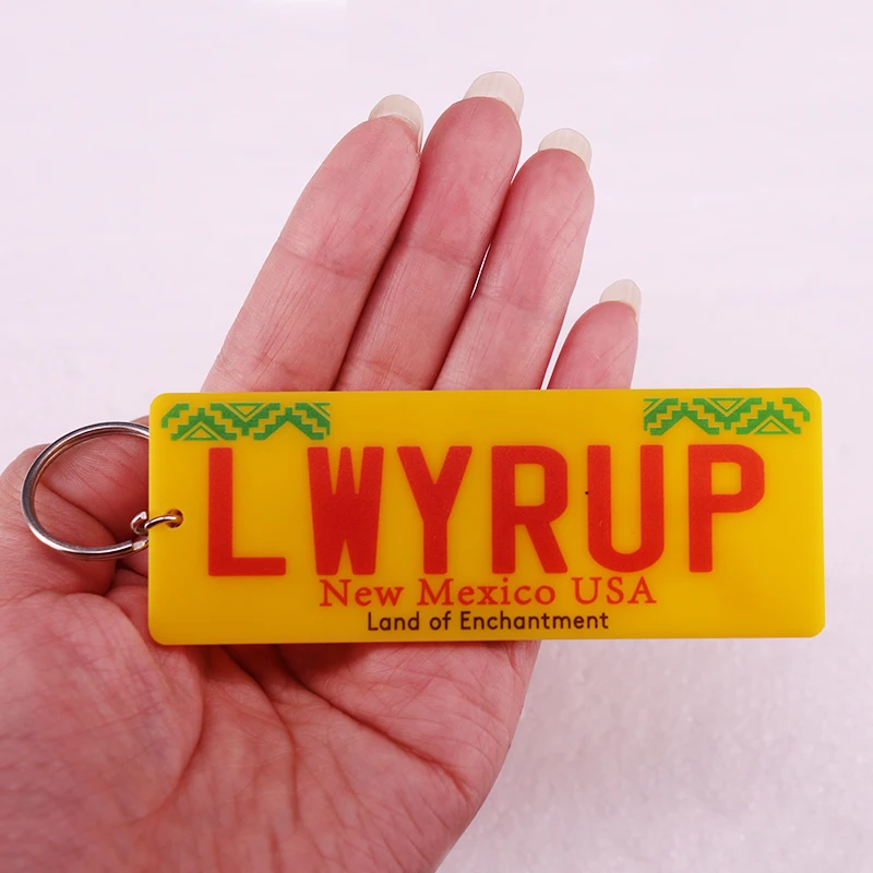Saul Goodman amarillo Nuevo México LWYRUP llavero con placa de matrícula serie de televisión Breaking Bad llavero accesorios de joyería