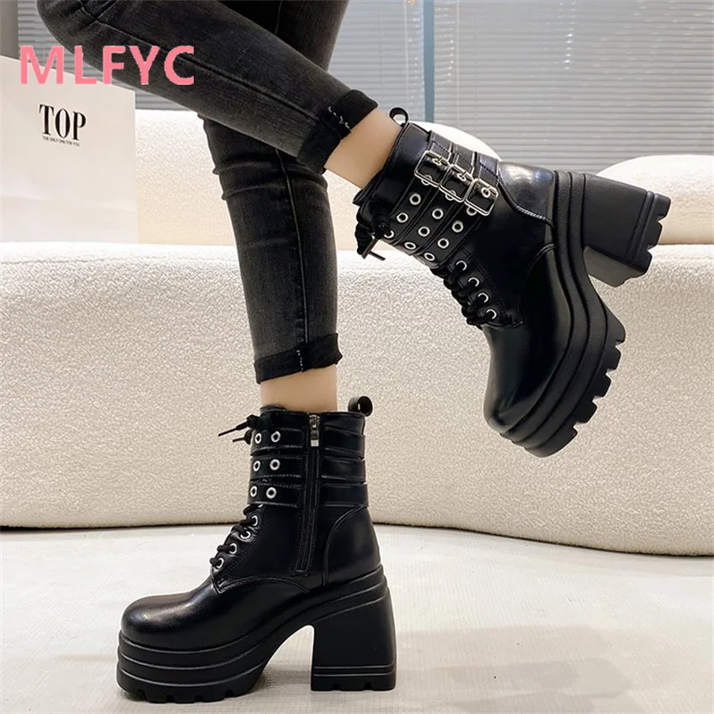 

2023 Autumn/Winter New European and American Style Belt Buckle High Thick Heel Women's Large Short Sleeve Fashion Boots