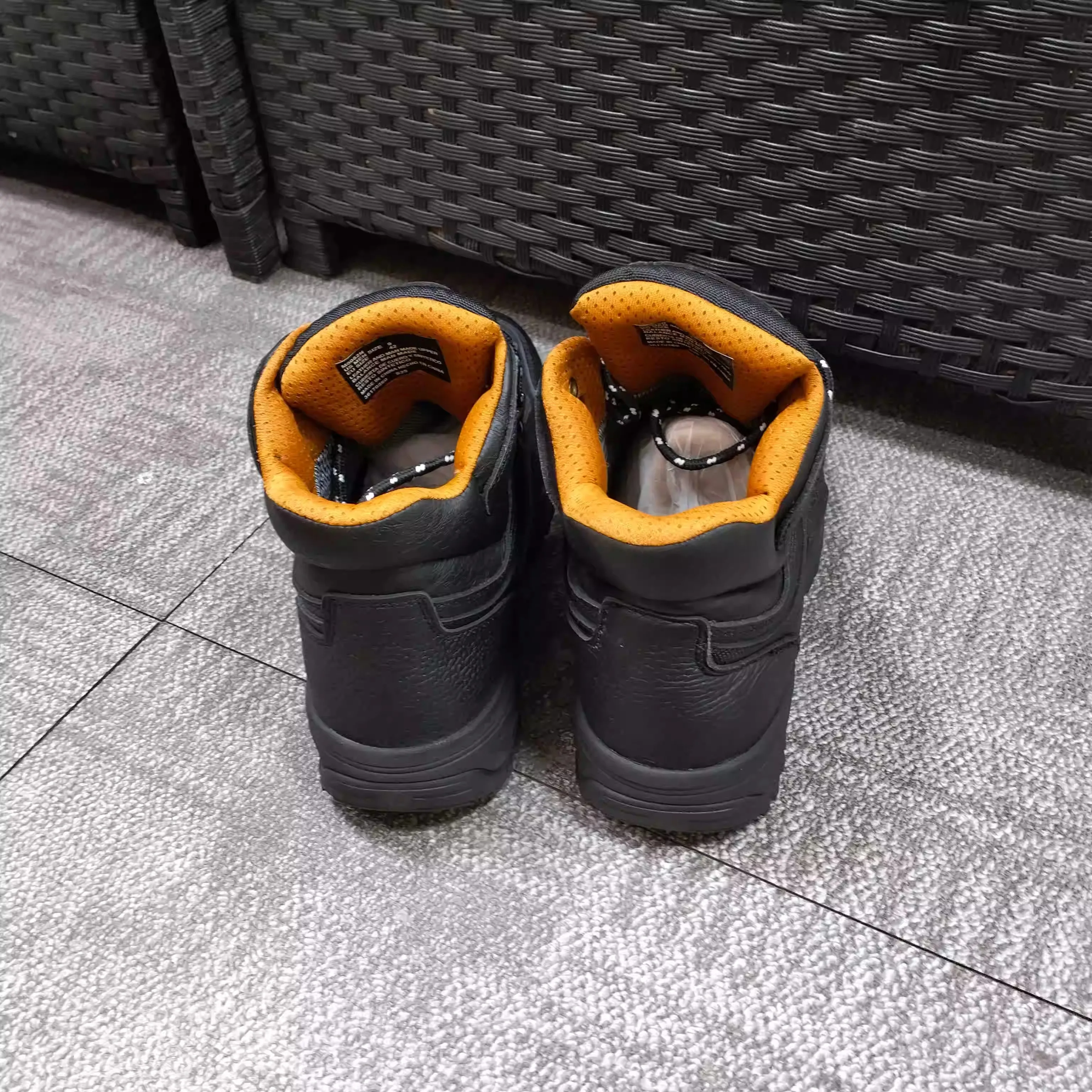 2025 New Arrival Hot Seller Breathable Anti-Slip Premium Durable High-Quality Walking Shoes Casual Shoes Excellent