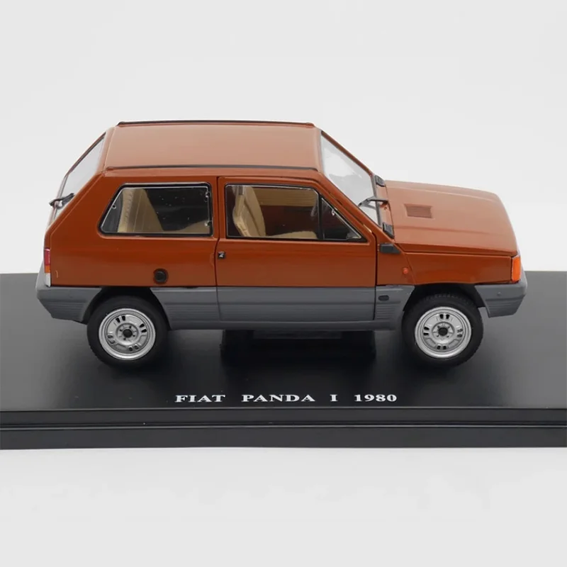 Diecast 1:43 Scale Ixo Fiat Panda 45 1980 Model Alloy Car Finished Product Simulation Series Toy Automobile Souvenirs Collection