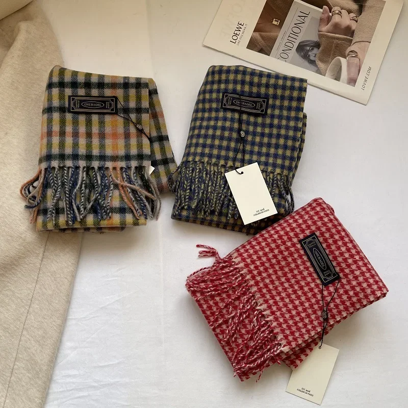 2023 Autumn/Winter New 100% Wool Plaid Women's Tassel Scarf Thickened Warm and Fashionable Couple's Neck Wrapped with Cold Shawl