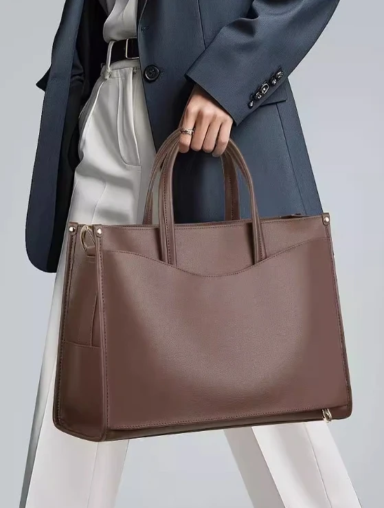 

Genuine leather tote bag large capacity commuter bag 2025 new computer bag lightweight handheld shoulder messenger bag