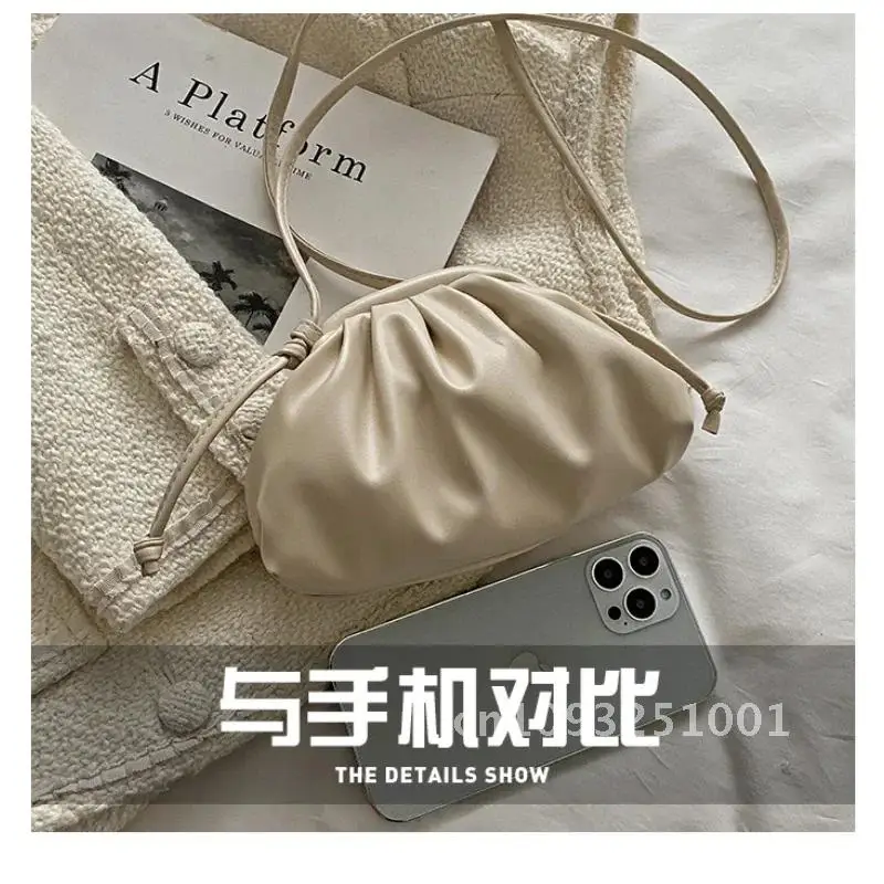 Wrinkle Soft Face PU Women's Bag 2023 Spring Color Texture New Bag Crossbody Fashion Small Bag Bag Dumpling Candy Shoulder