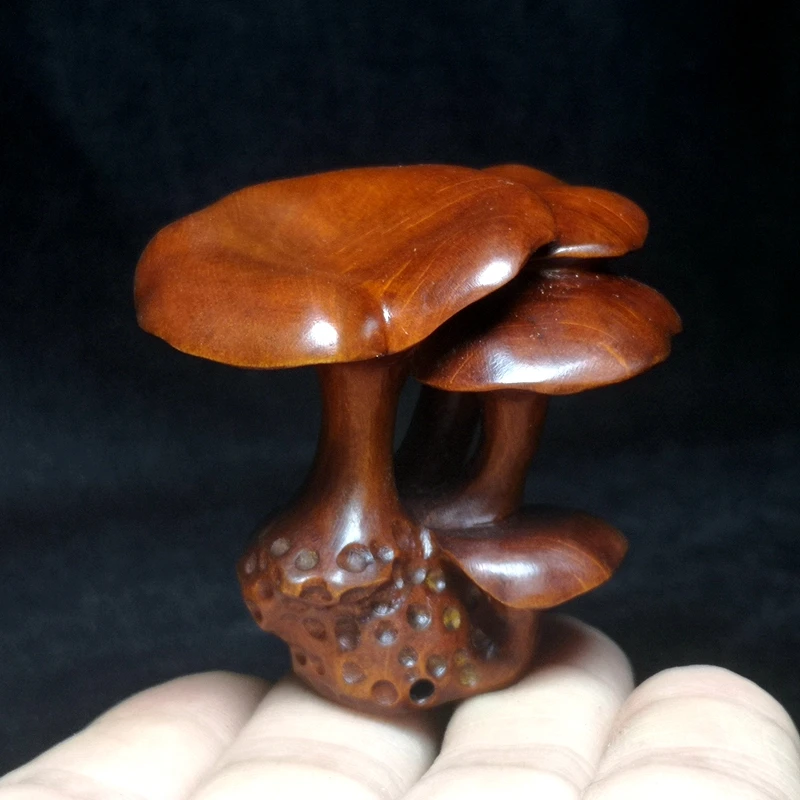 Antique art Size 2 Inch Hand carved Chinese Boxwood Wood Mushroom
