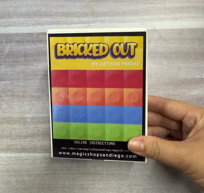 

Bricked Out by Aethan Friday Close Up Magic Trick Mentalism Magic Magia Magie Magicians Props Accessory Gimmick Tutorial