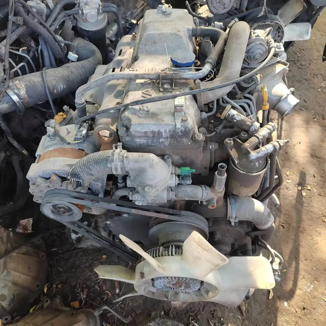 Wysokiej jakości 4-cylindrowy silnik 1,5 T L15B o mocy 88 kW do HONDA