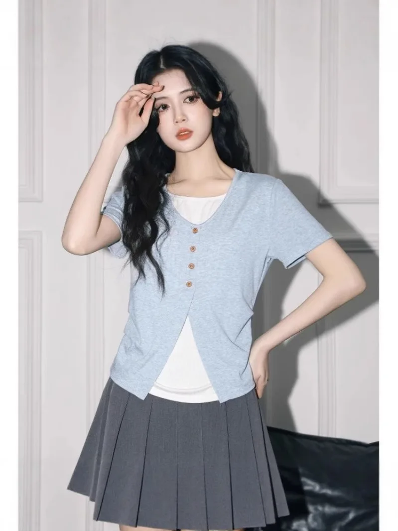 Light V-Neck Fake Two Piece Side Split Button Short Sleeve T-Shirt Women Slim Irregular Layered Casual Top ﻿