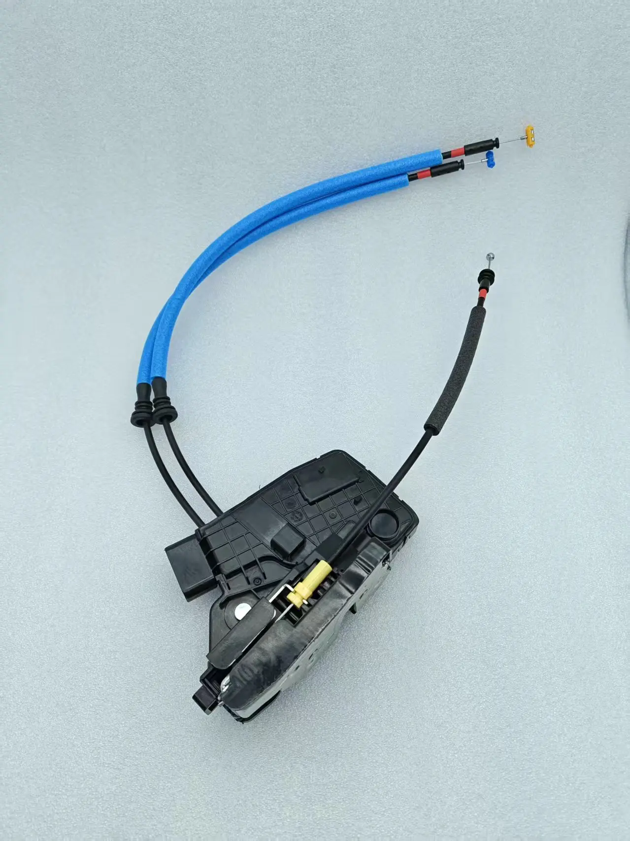 

Rear Door Lock and Latch Left For Kia Sportage 81410F1210 81410-F1210 81410 F1210