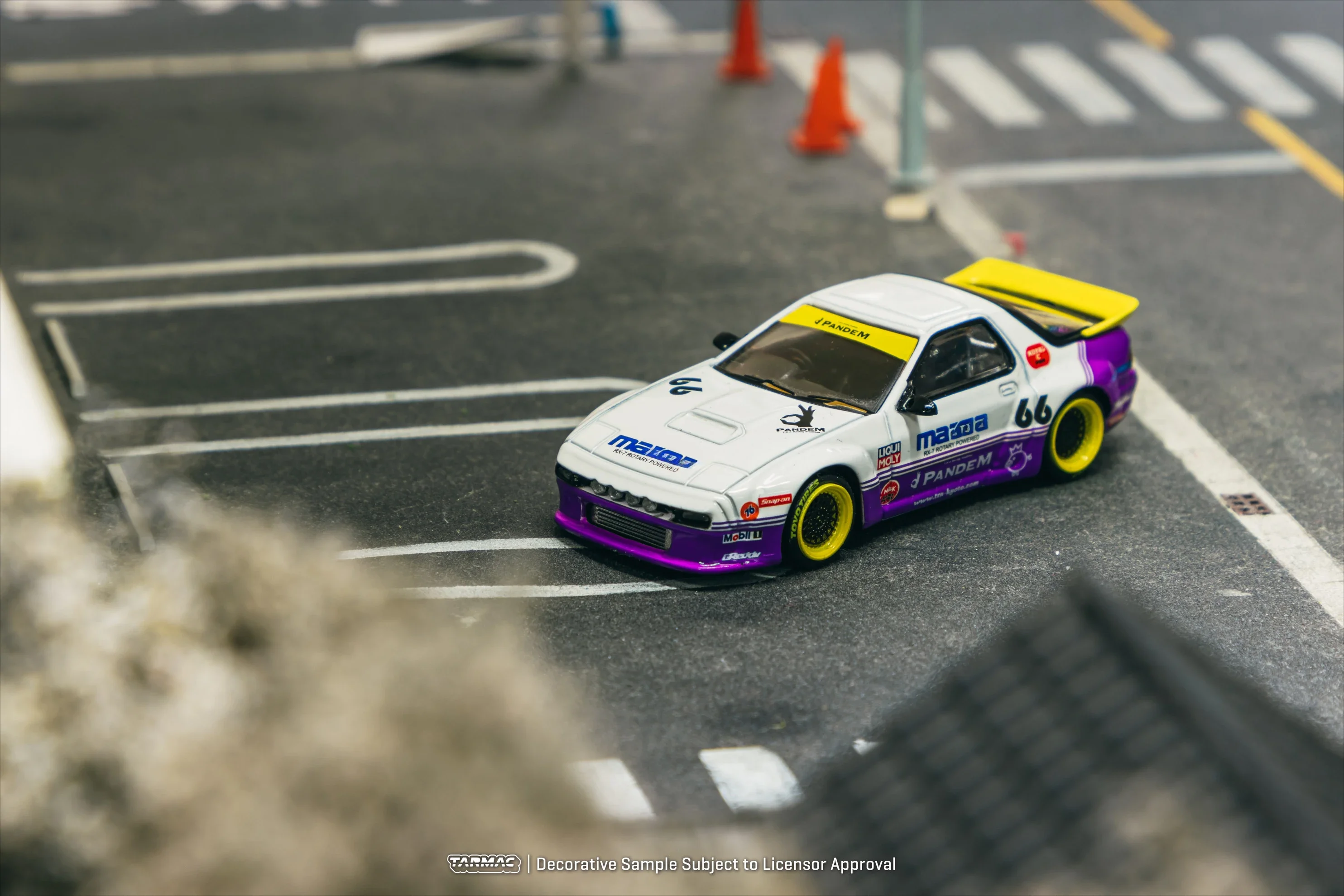 Tarmac works-モデルカー、pandem RX-7 fc3s、白と紫、1:64