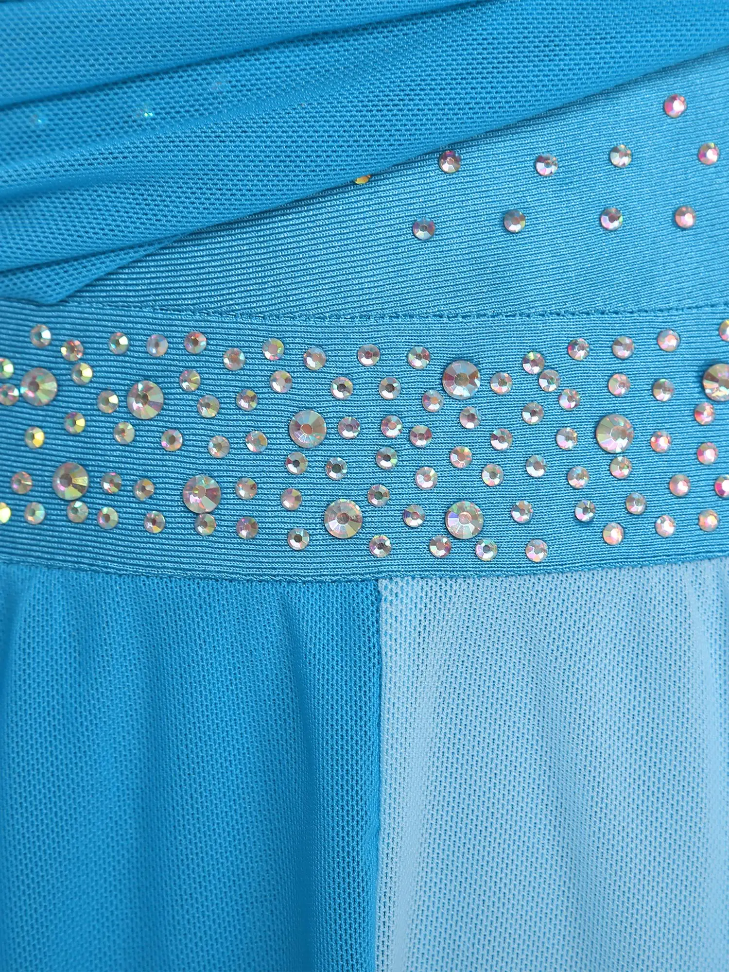 Abito da ballo moderno da donna Costume da spettacolo di pattinaggio di figura Abito in tulle asimmetrico a rete trasparente Body da danza classica lirica