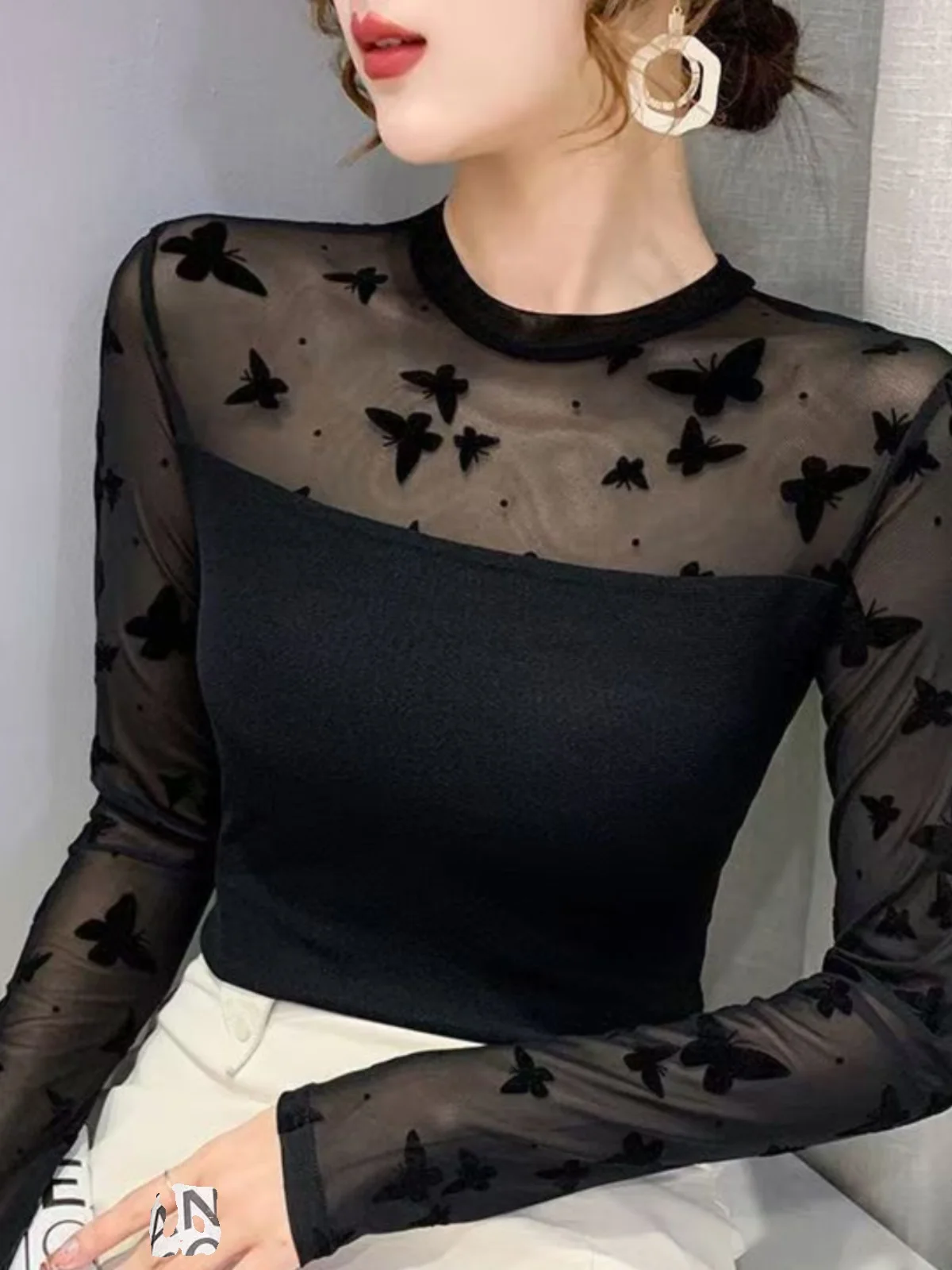 nova-camisa-feminina-de-manga-longa-com-renda-2026-fina-elegante-de-verao-com-protecao-solar-e-mascara-facial-de-alta-qua