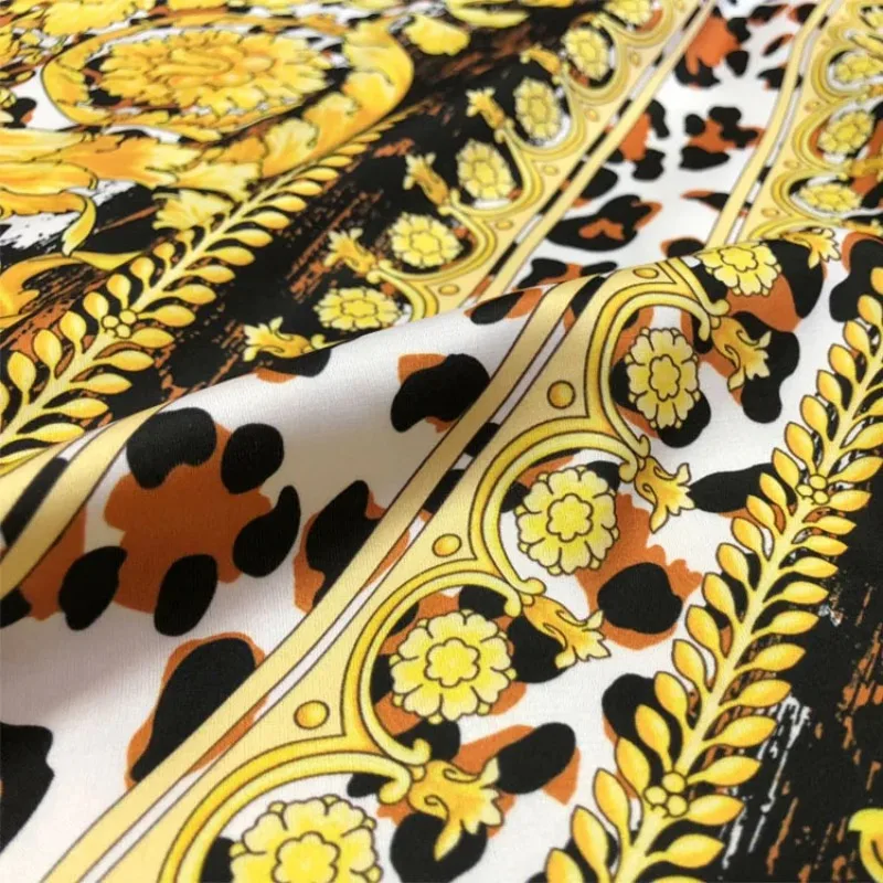 New Digital Printing Fabric 2018 Europe and The United States Satin Fabric High Fashion Fabric Wholesale Spring and Summer