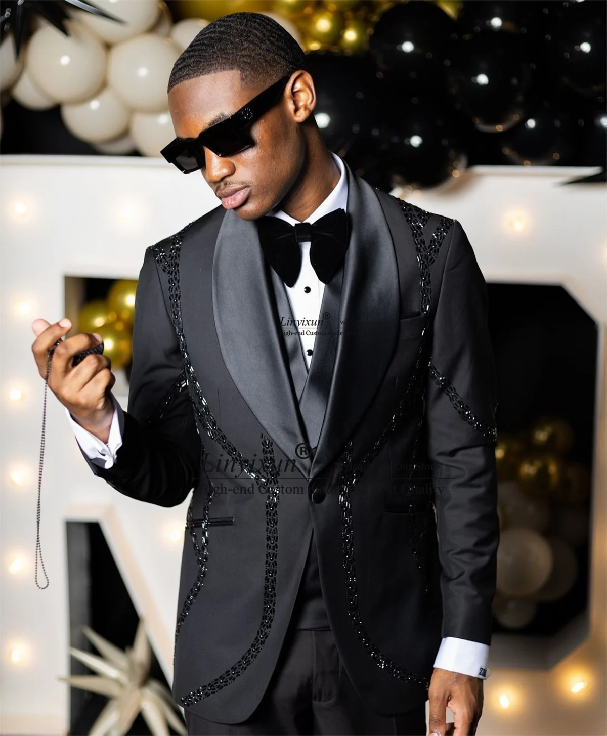 

Sparkly Gem Beaded Tuxedos Men Suits Luxury Crystals Groom Party 3 Pieces Sets Male Blazer Slim Fit traje de hombre elegante