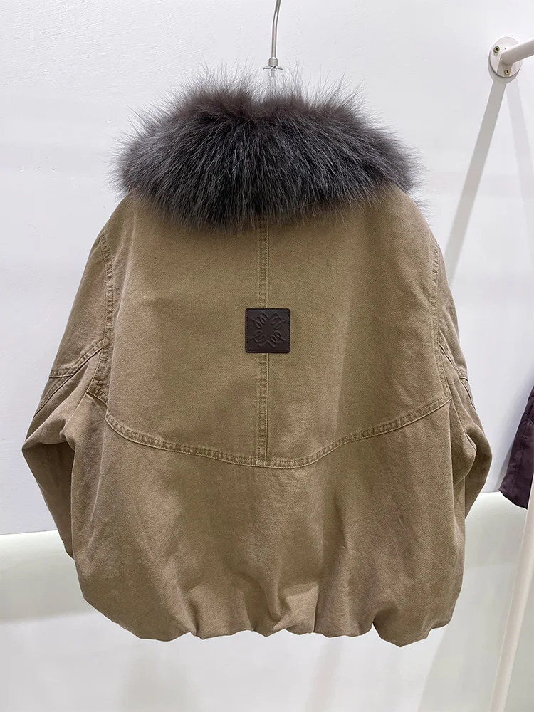 معاطف شتوية للسيدات على الموضة لعام 2025 بياقة من فرو الثعلب الطبيعي سترة أوزة للأسفل معاطف نسائية سترات منتفخة