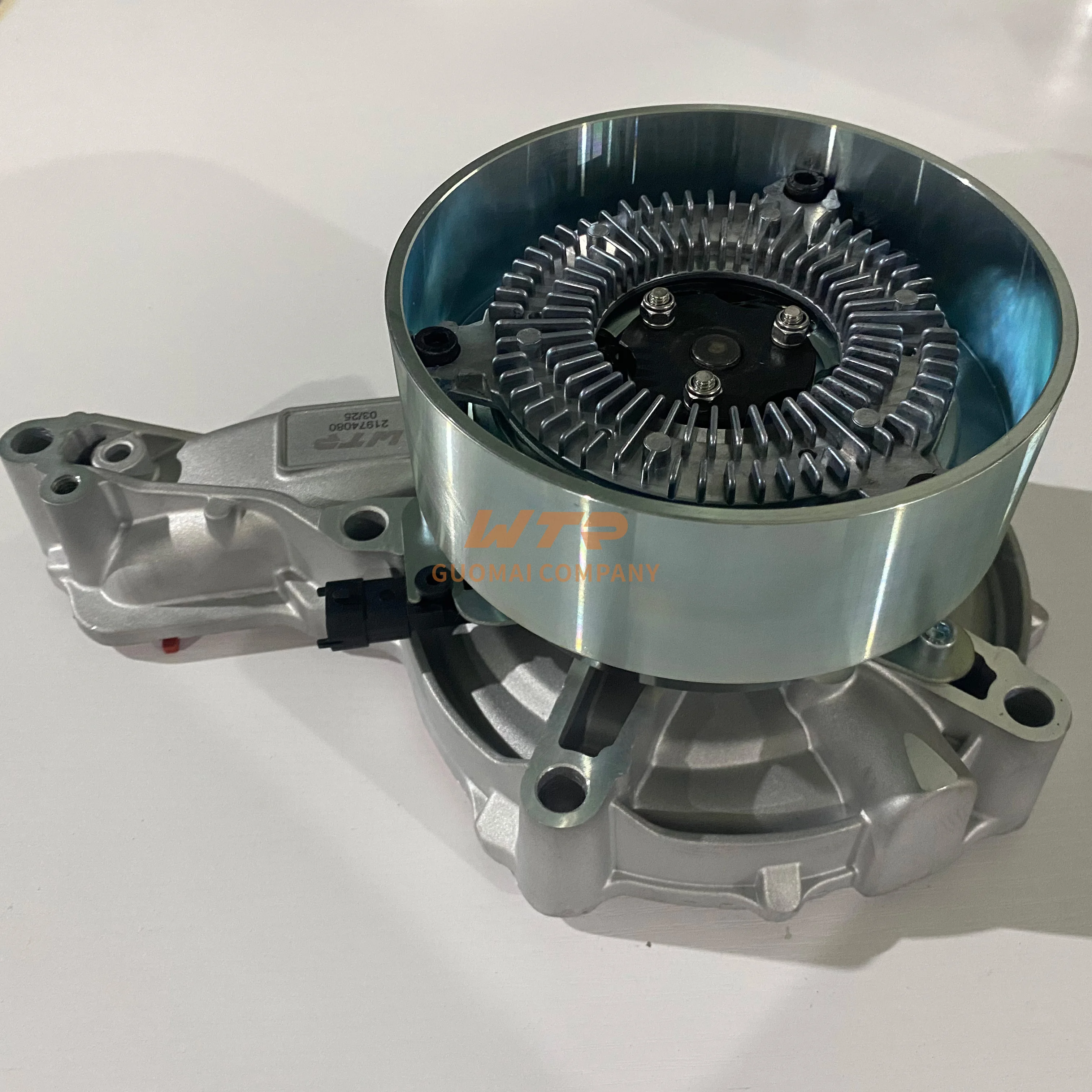 

FMX FM Cooling System Water Pump New Condition Model 21974080/21812242/21648712/20921947