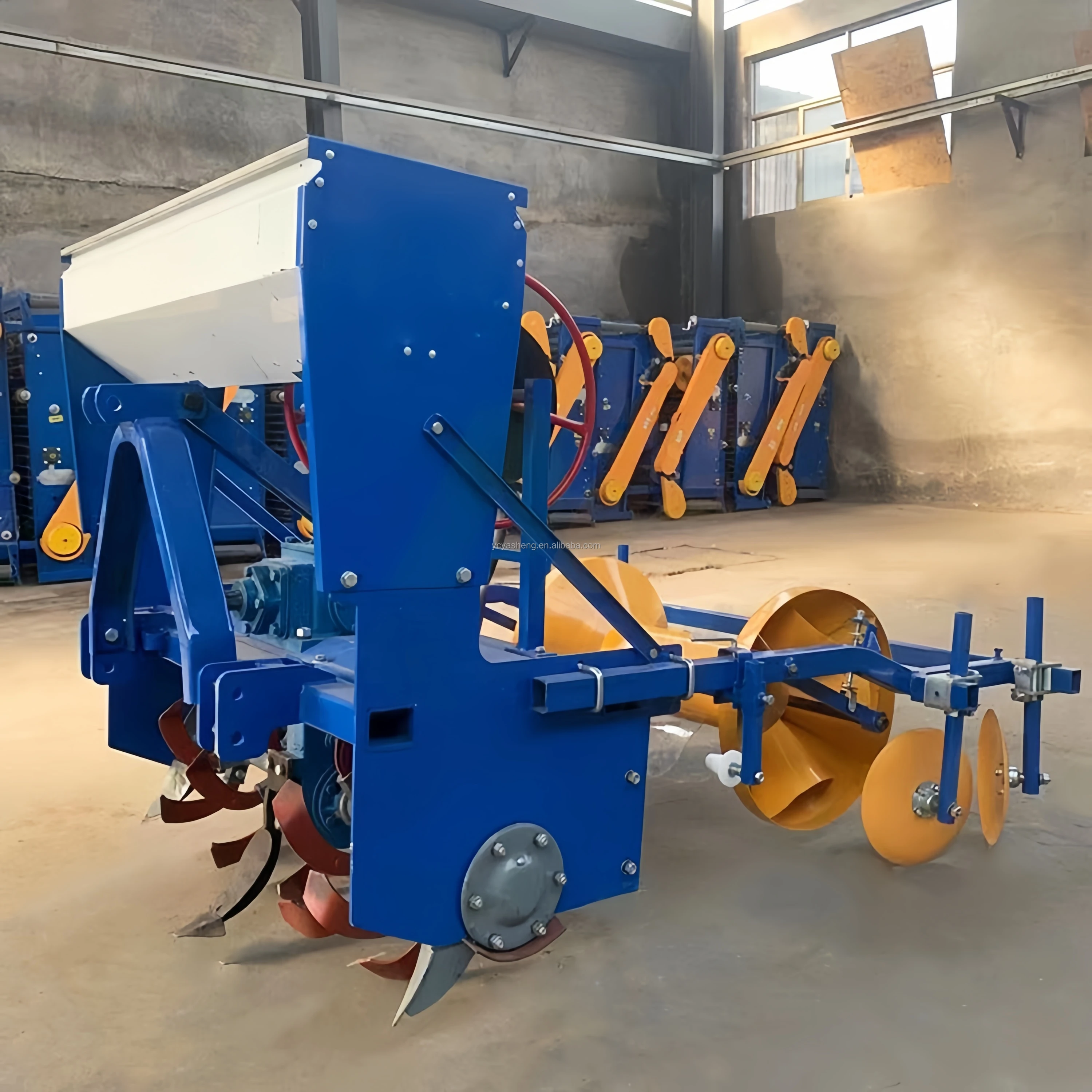 Hot Salefarm  Tractor Implement Plastic Mulching Machine Farm Cultivator Multifunctional Gearbox Gear Bearing 1100mm